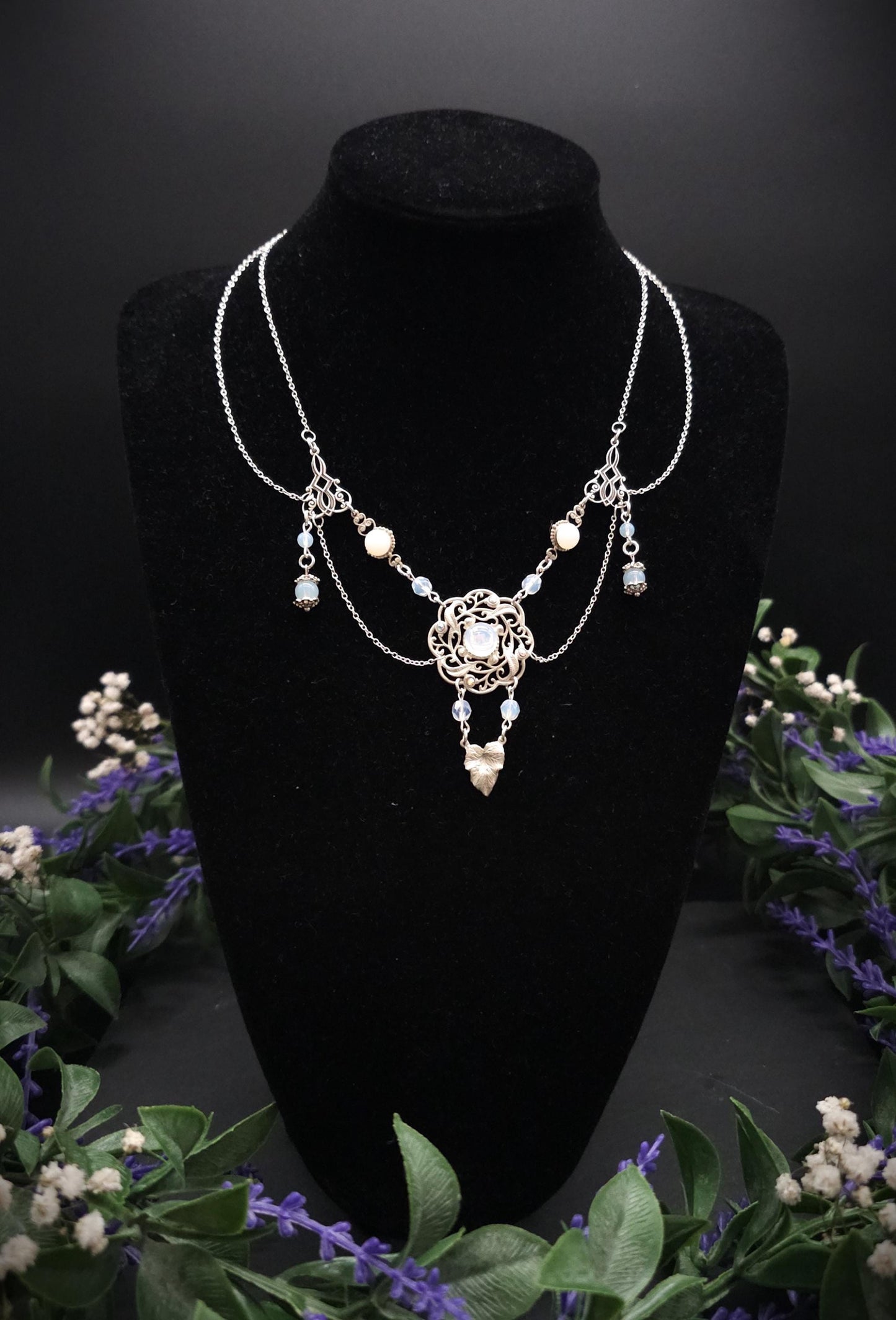 Art Nouveau Halskette mit Opalithperlen ~ Vintage Stil ~ größenverstellbar ~ handgefertigt