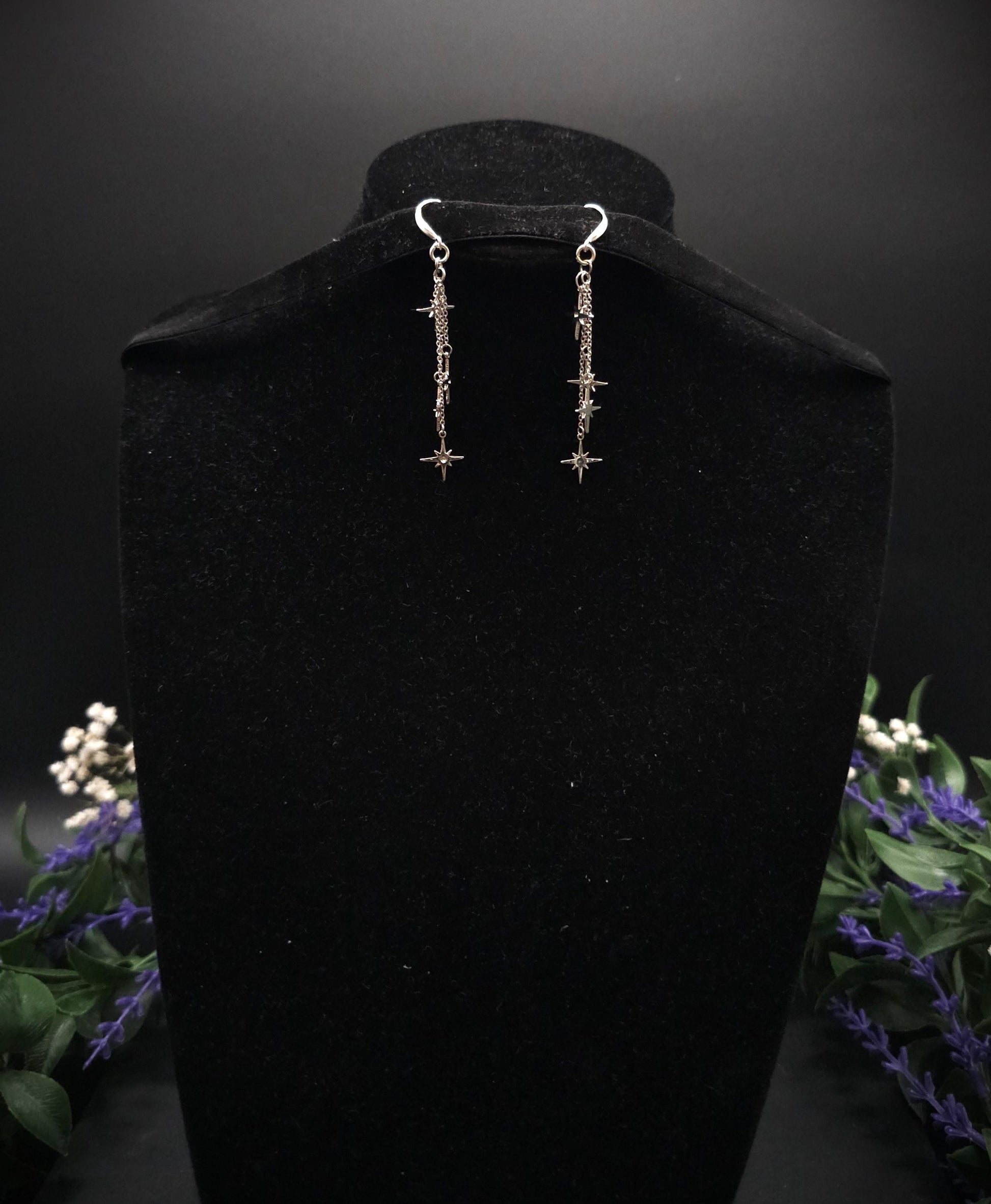 Kurze 925er Sterling Silber Stern-Ohrringe ~ Edelstahl Sterne ~ filigraner Ohrschmuck ~ Fantasy Ohrhaken