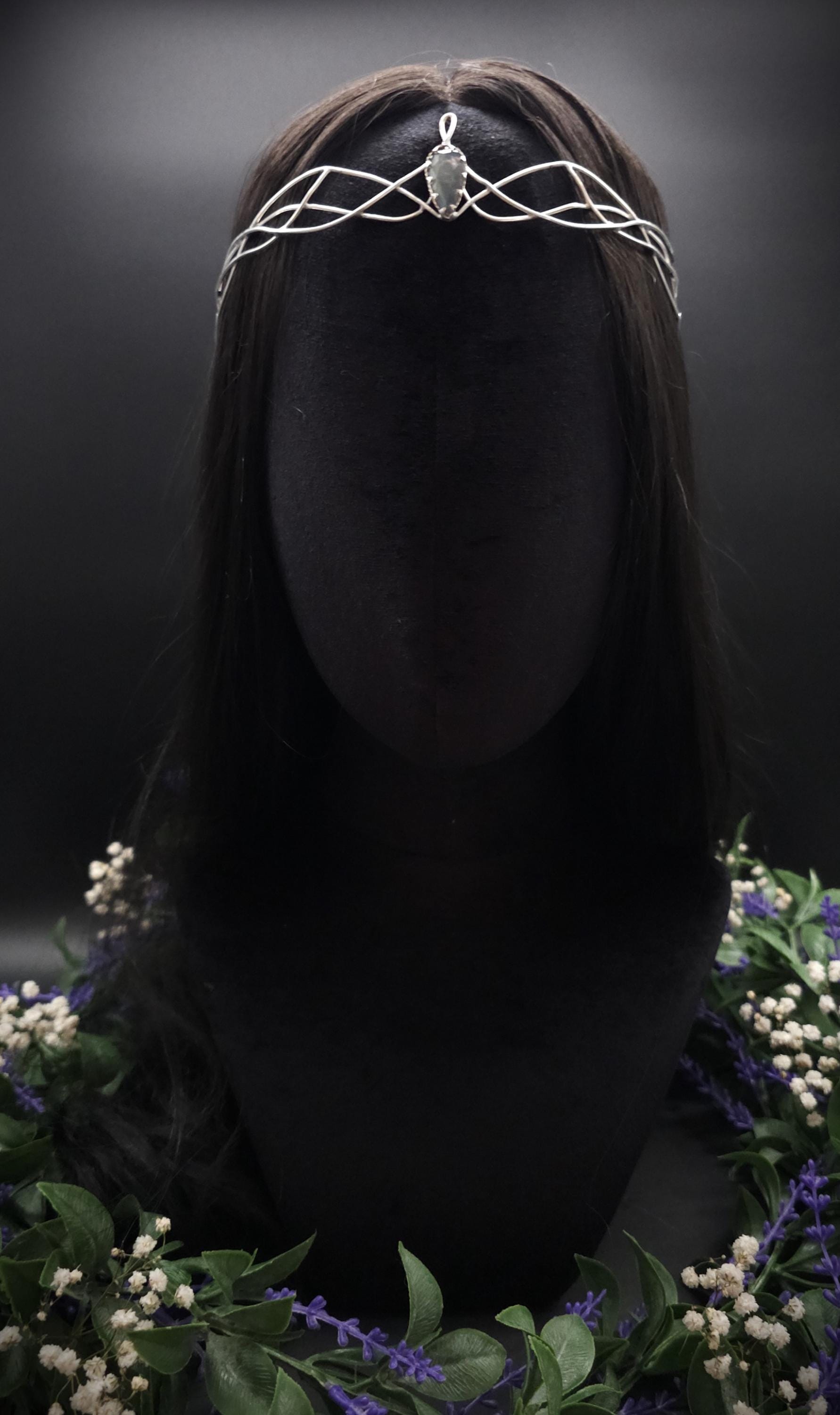 Versilbertes Diadem mit blau grauem Labradorit ~ Fantasy Kopfschmuck ~ Hochzeit & Braut-Krone ~ Größenverstellbar