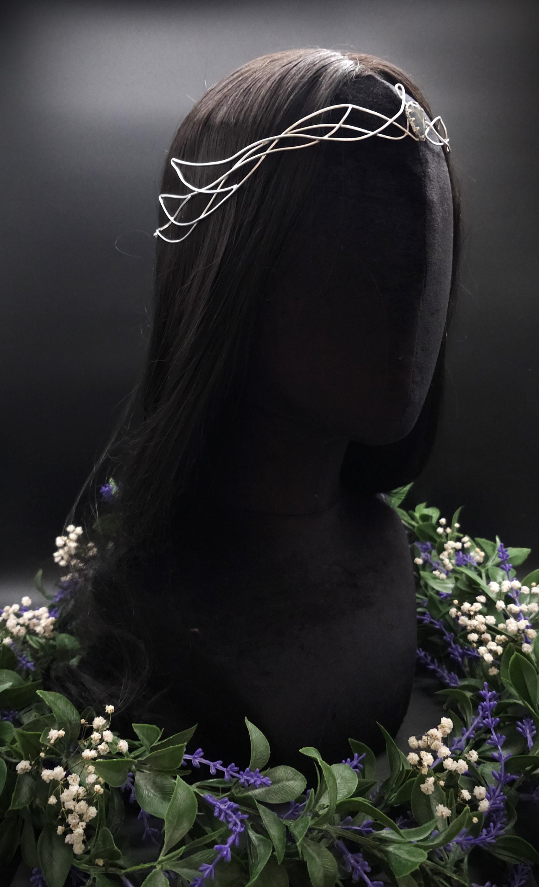 Versilbertes Diadem mit blau grauem Labradorit ~ Fantasy Kopfschmuck ~ Hochzeit & Braut-Krone ~ Größenverstellbar