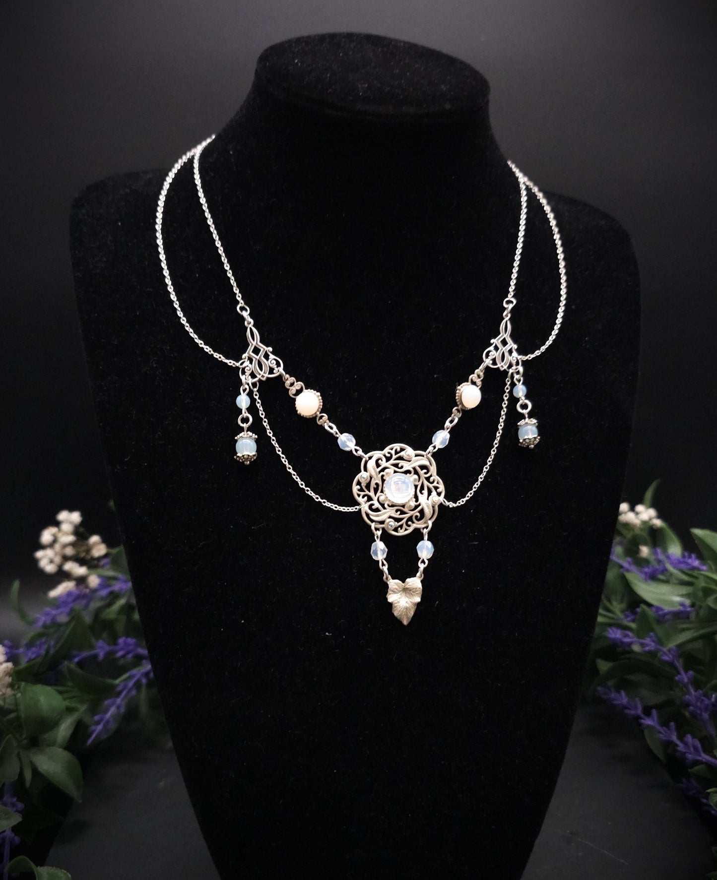 Art Nouveau Halskette mit Opalithperlen ~ Vintage Stil ~ größenverstellbar ~ handgefertigt