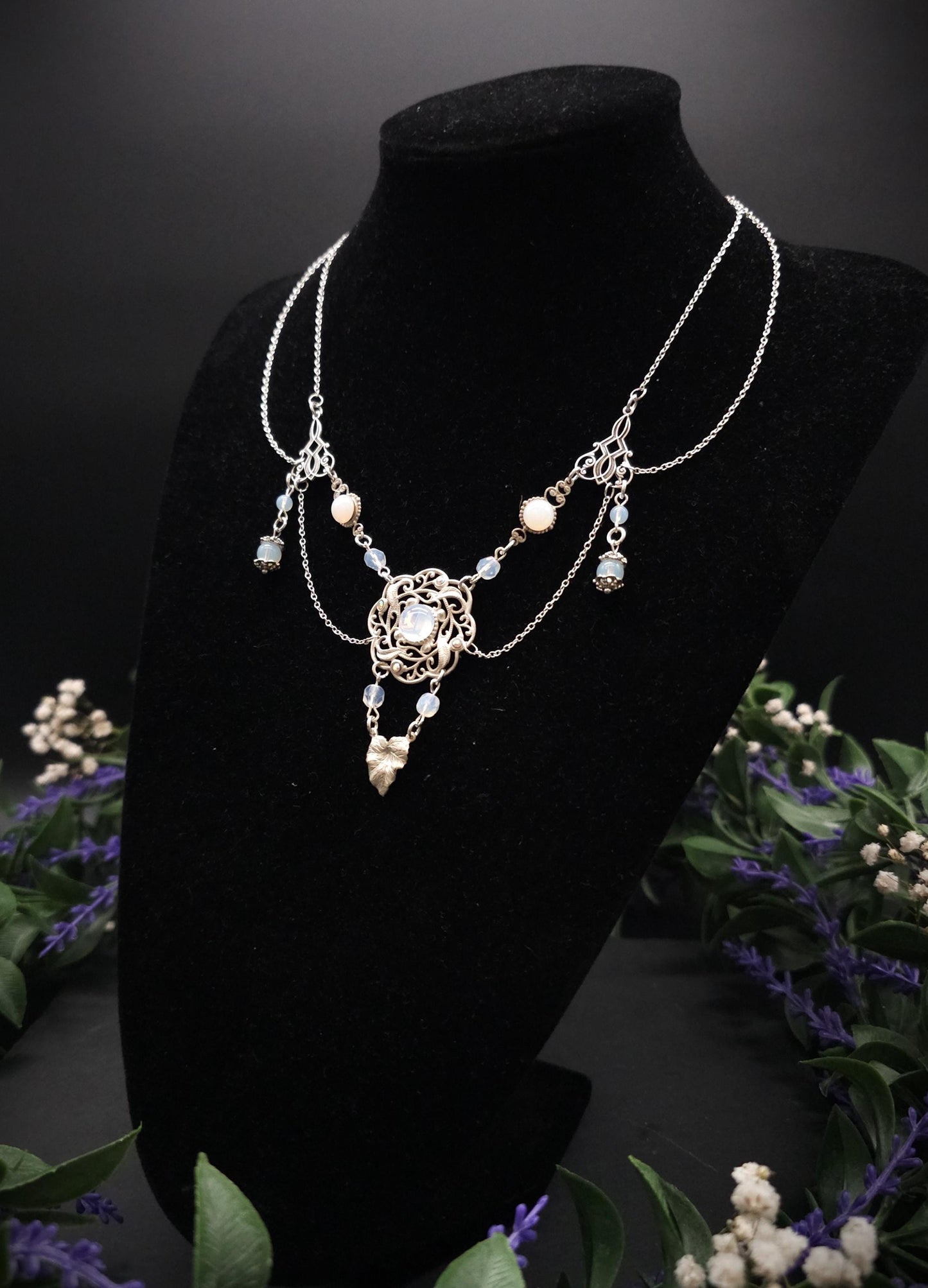 Art Nouveau Halskette mit Opalithperlen ~ Vintage Stil ~ größenverstellbar ~ handgefertigt