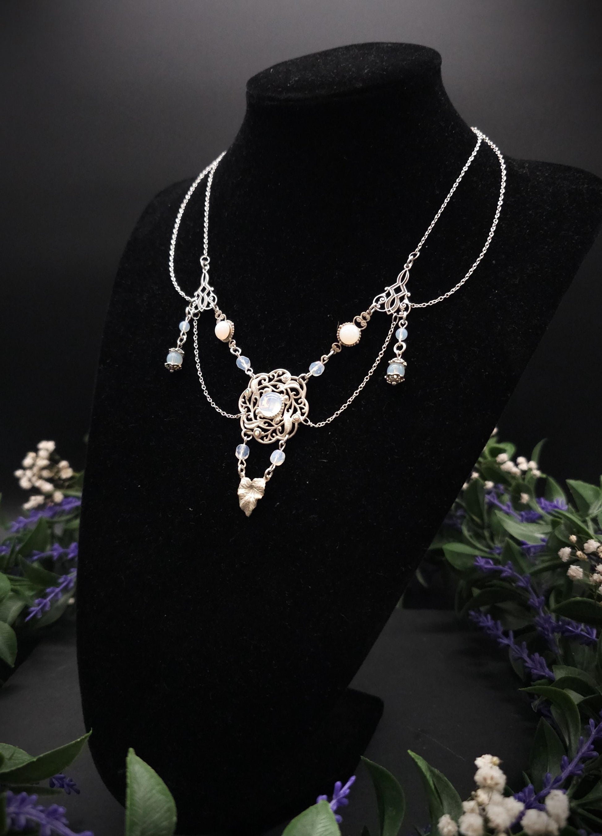 Art Nouveau Halskette mit Opalithperlen ~ Vintage Stil ~ größenverstellbar ~ handgefertigt