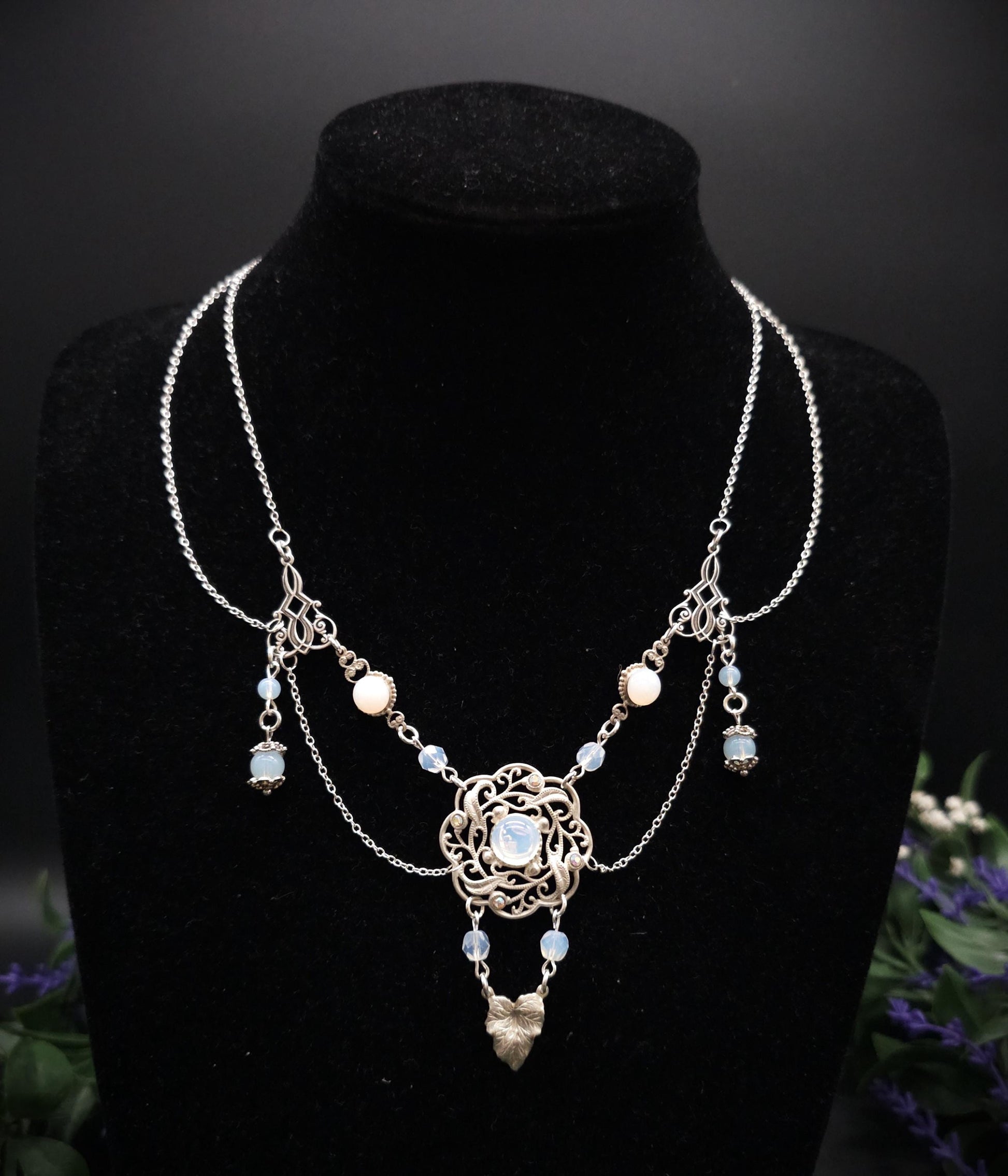 Art Nouveau Halskette mit Opalithperlen ~ Vintage Stil ~ größenverstellbar ~ handgefertigt