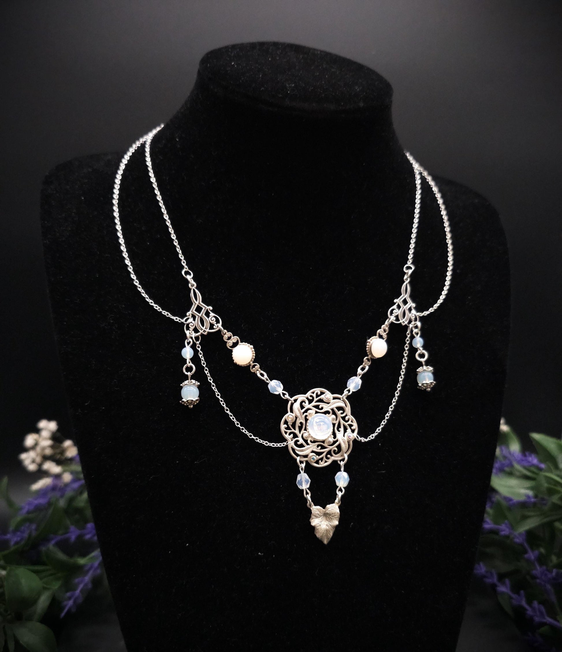 Art Nouveau Halskette mit Opalithperlen ~ Vintage Stil ~ größenverstellbar ~ handgefertigt