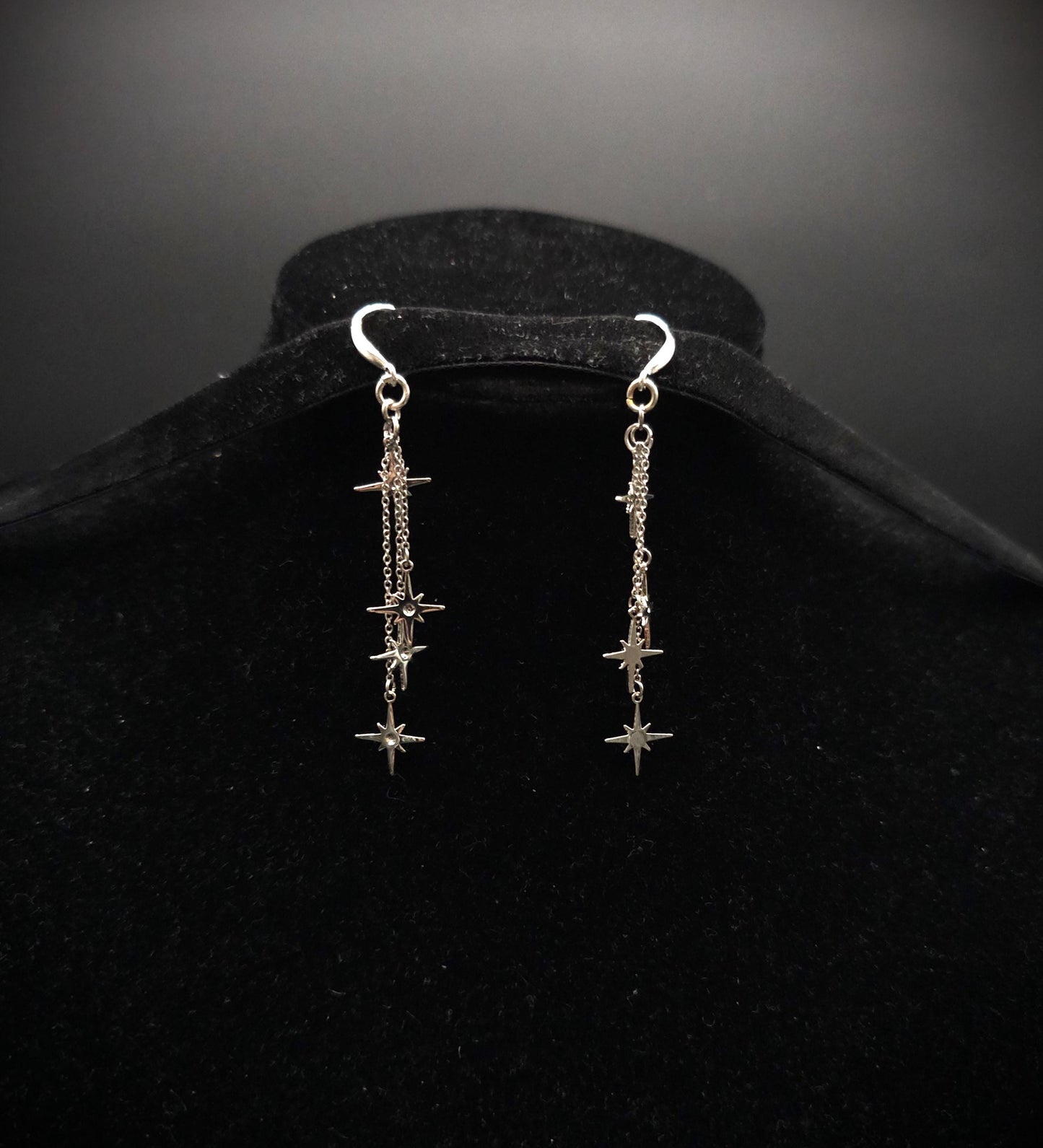 Kurze 925er Sterling Silber Stern-Ohrringe ~ Edelstahl Sterne ~ filigraner Ohrschmuck ~ Fantasy Ohrhaken