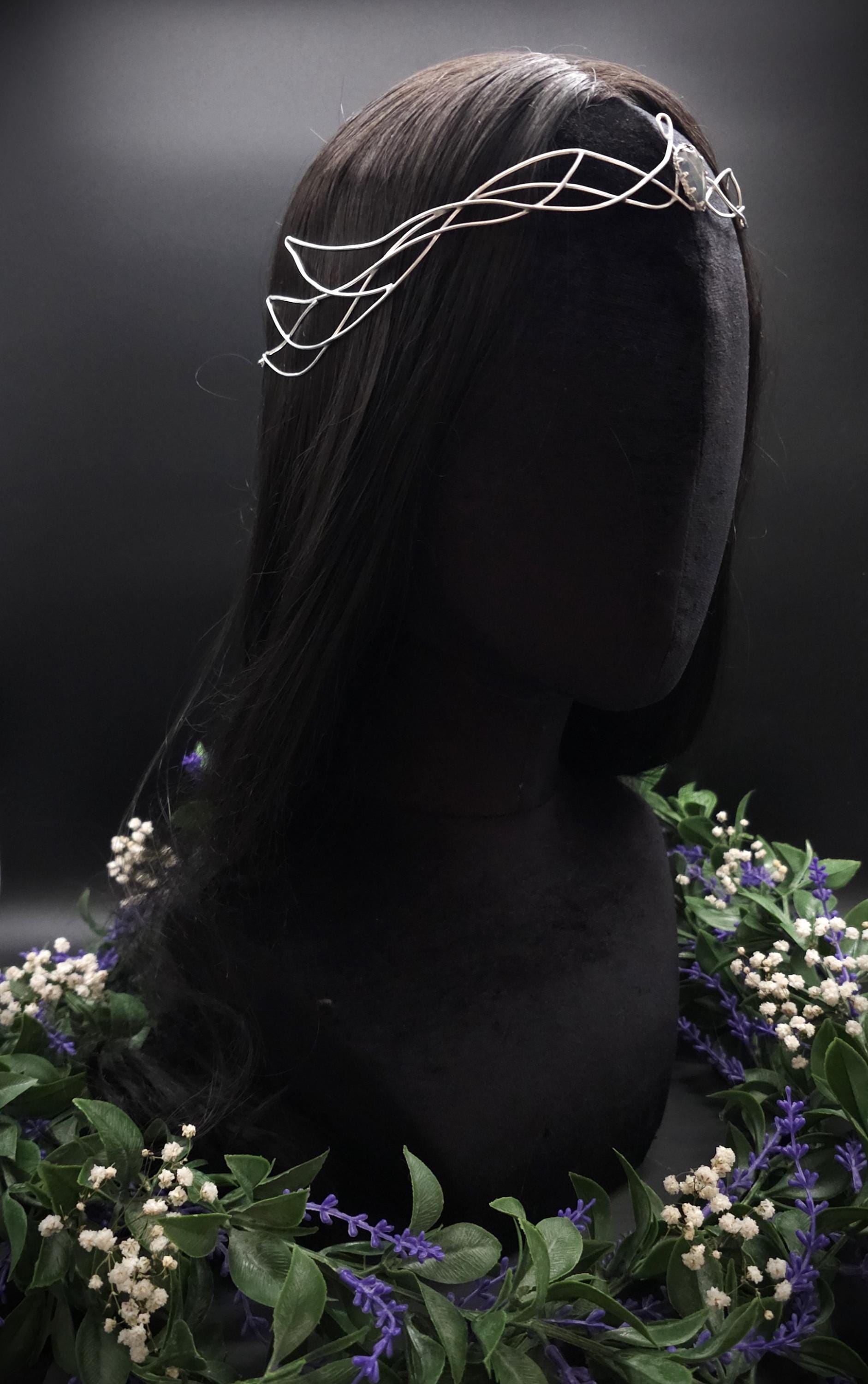 Versilbertes Diadem mit blau grauem Labradorit ~ Fantasy Kopfschmuck ~ Hochzeit & Braut-Krone ~ Größenverstellbar
