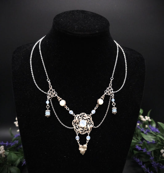 Art Nouveau Halskette mit Opalithperlen ~ Vintage Stil ~ größenverstellbar ~ handgefertigt