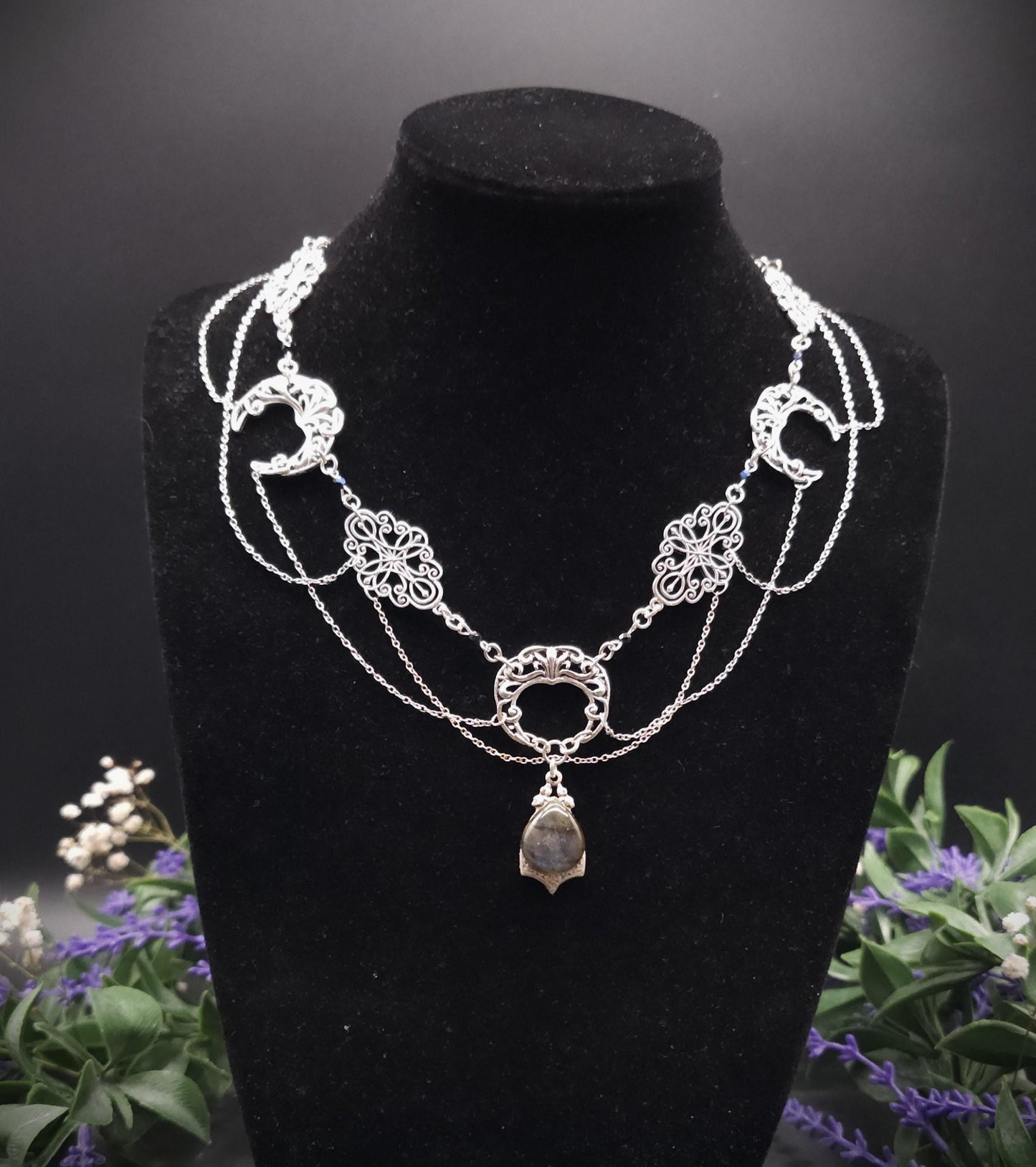 Mondcollier mit Labradorit ~ Art Nouveau Halskette ~ Witchy Mond Schmuck ~ Wicca ~ Edelstahl & Rhodium ~ Größenverstellbar