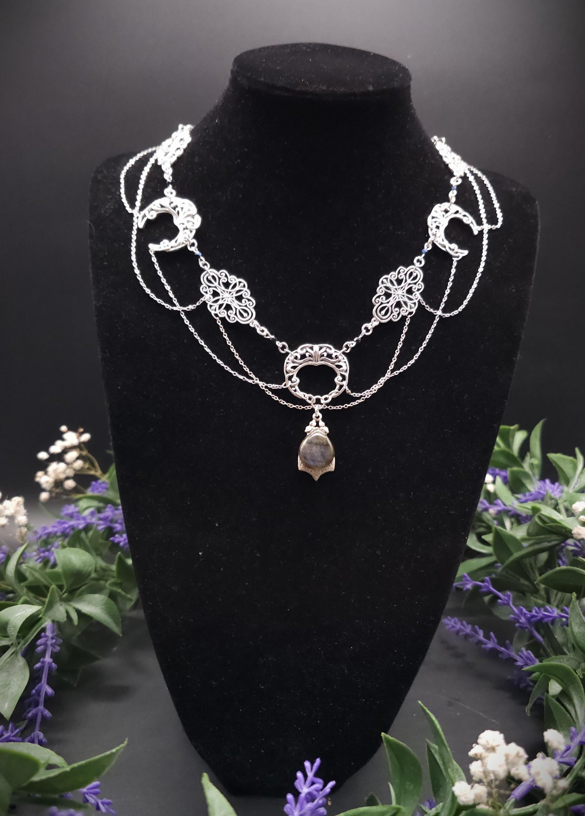 Mondcollier mit Labradorit ~ Art Nouveau Halskette ~ Witchy Mond Schmuck ~ Wicca ~ Edelstahl & Rhodium ~ Größenverstellbar