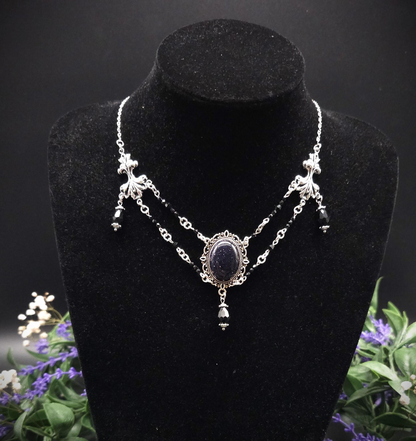 Collier ~ Viktorianische Halskette ~ Blaufluss Gothic Witchy Jewelry ~ facettierte schwarze Perlen ~ Edelstahl Rhodium ~ Größenverstellbar