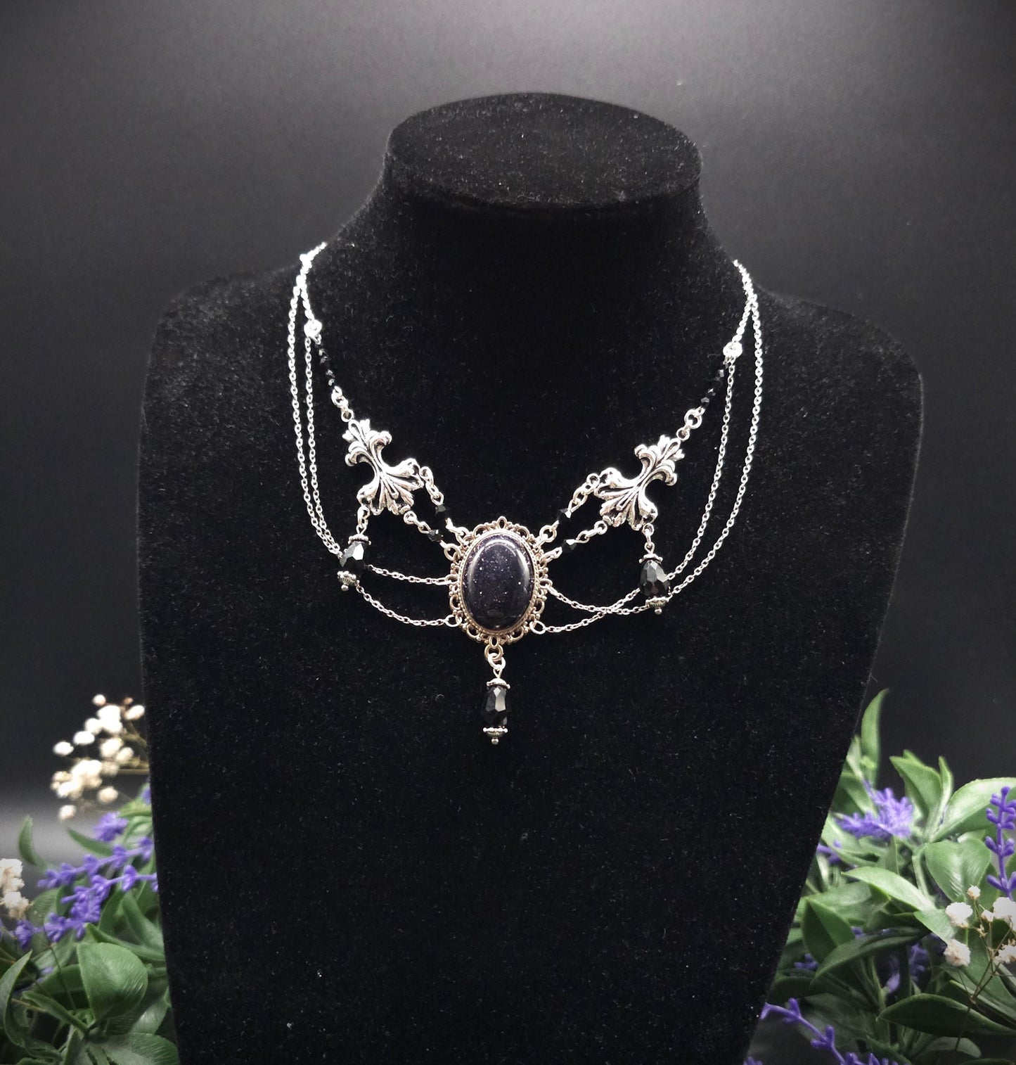 Elegantes Blaufluss Collier ~ Viktorianisches Choker ~ Gothic Witchy Schmuck ~ Rhodium & Edelstahl ~ Dark Academia ~ Größenverstellbar