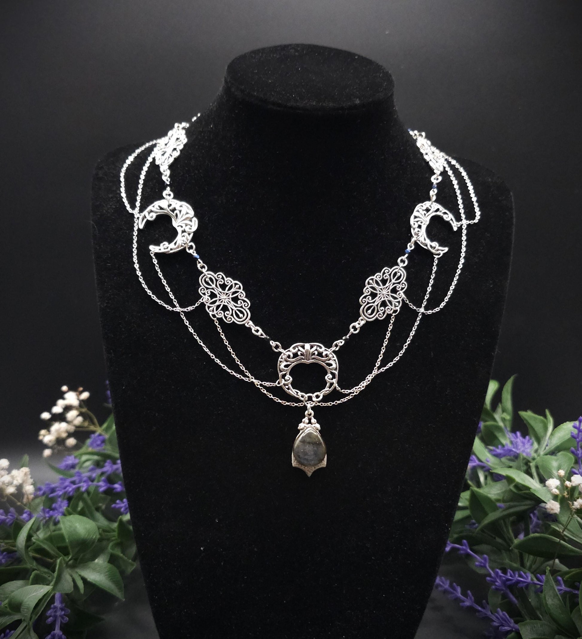 Mondcollier mit Labradorit ~ Art Nouveau Halskette ~ Witchy Mond Schmuck ~ Wicca ~ Edelstahl & Rhodium ~ Größenverstellbar