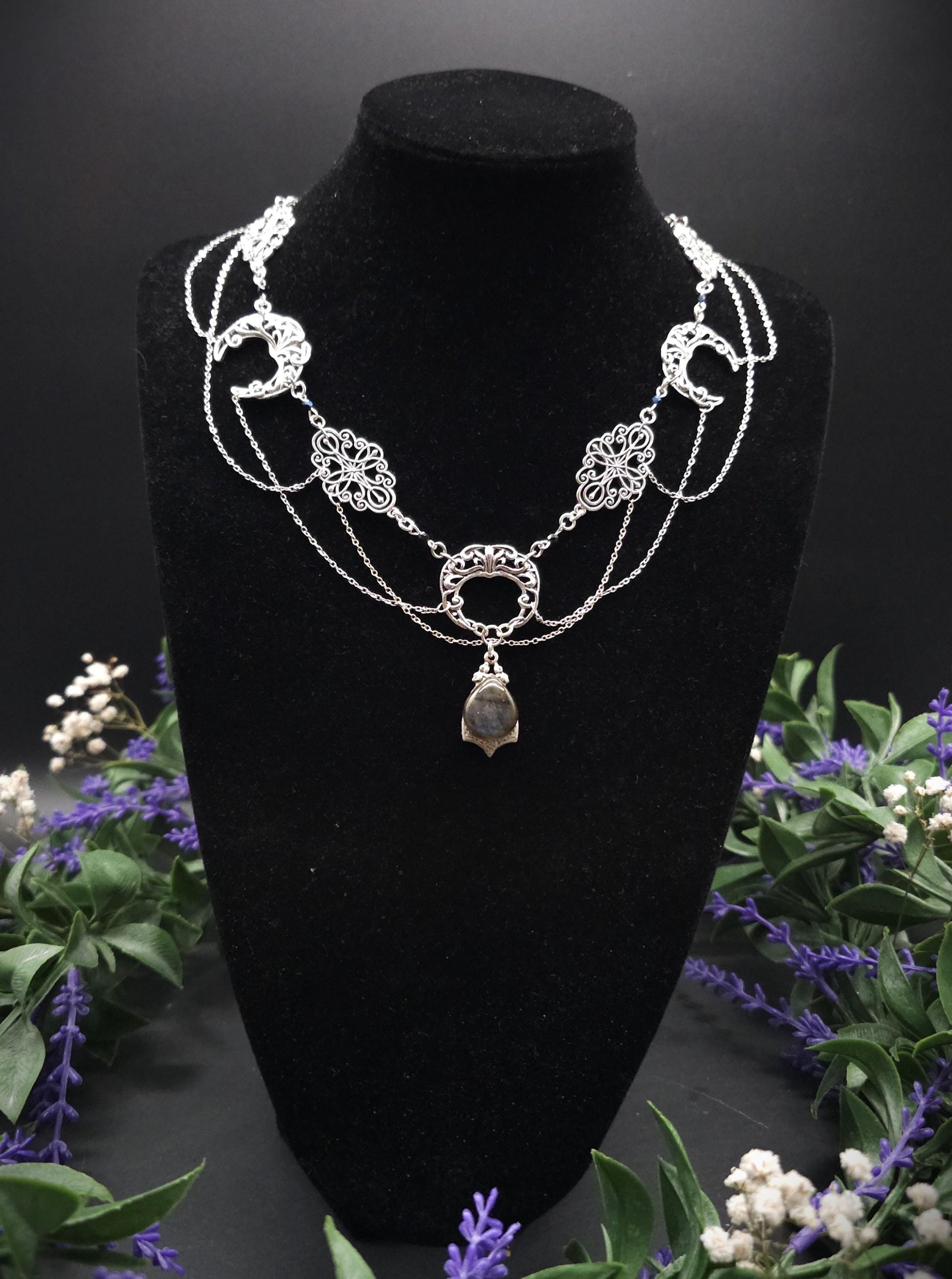 Mondcollier mit Labradorit ~ Art Nouveau Halskette ~ Witchy Mond Schmuck ~ Wicca ~ Edelstahl & Rhodium ~ Größenverstellbar