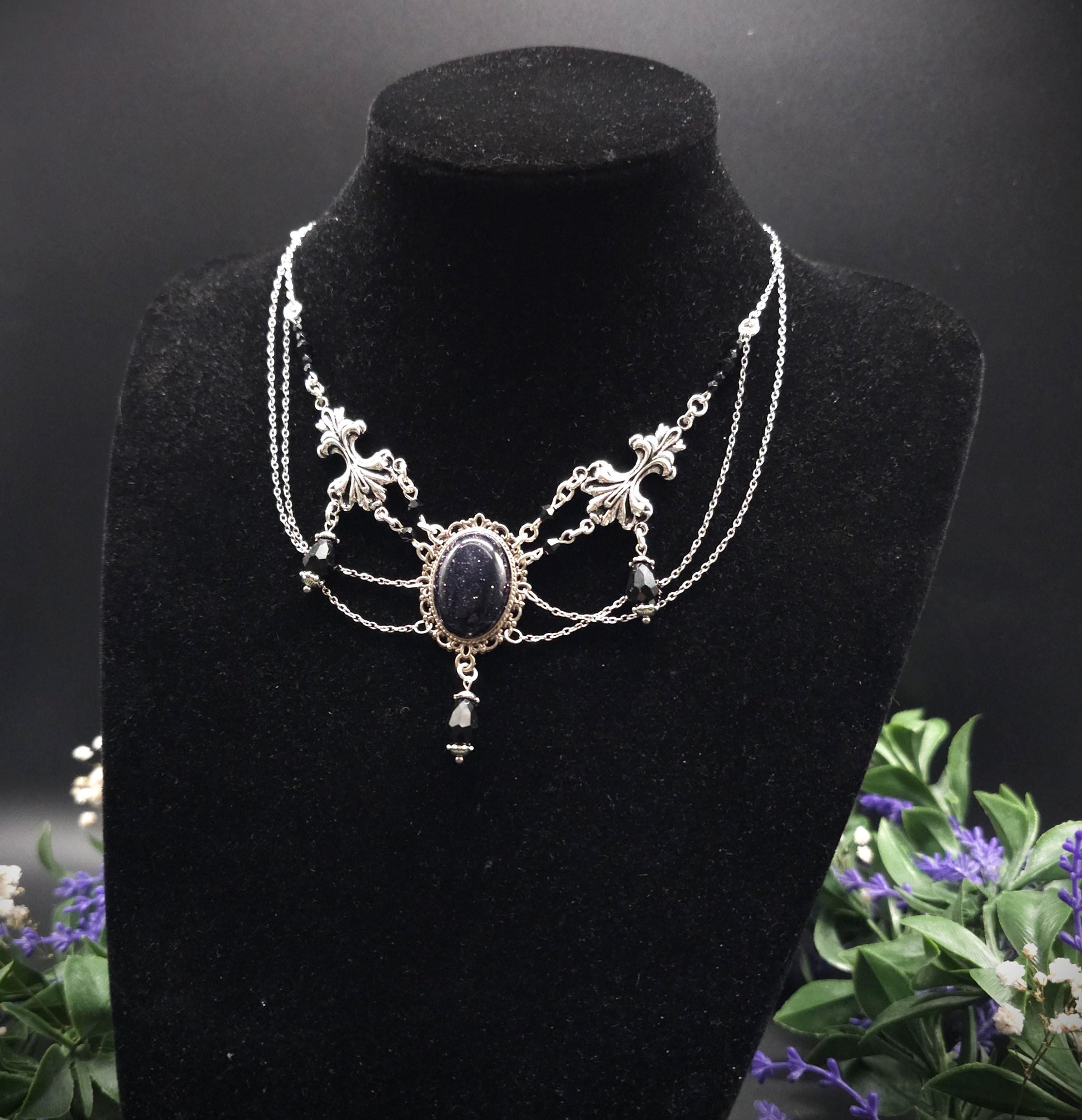 Elegantes Blaufluss Collier ~ Viktorianisches Choker ~ Gothic Witchy Schmuck ~ Rhodium & Edelstahl ~ Dark Academia ~ Größenverstellbar