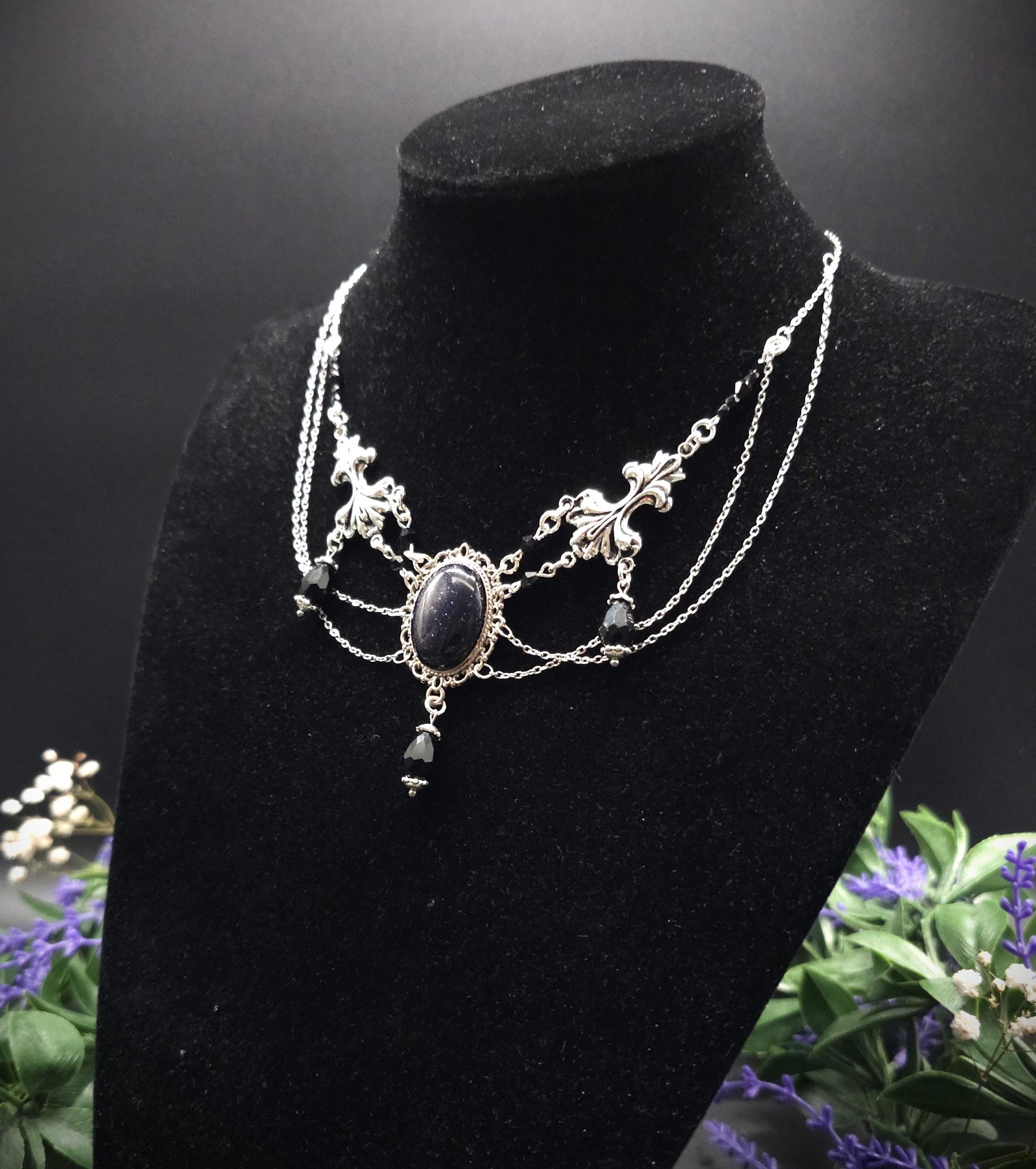 Elegantes Blaufluss Collier ~ Viktorianisches Choker ~ Gothic Witchy Schmuck ~ Rhodium & Edelstahl ~ Dark Academia ~ Größenverstellbar