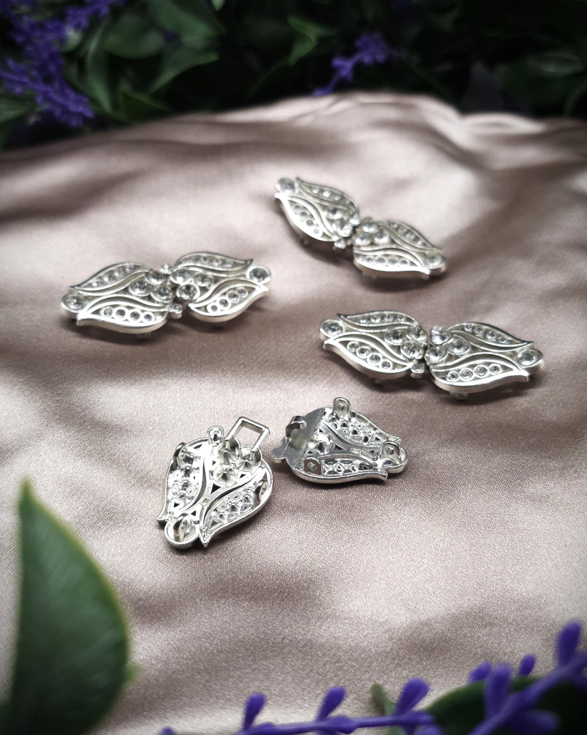 Vintage-Style Strass-Schließen ~ limitiert ~ Funkelnde Metallverschluss-Paare für DIY, Upcycling und Brautmode