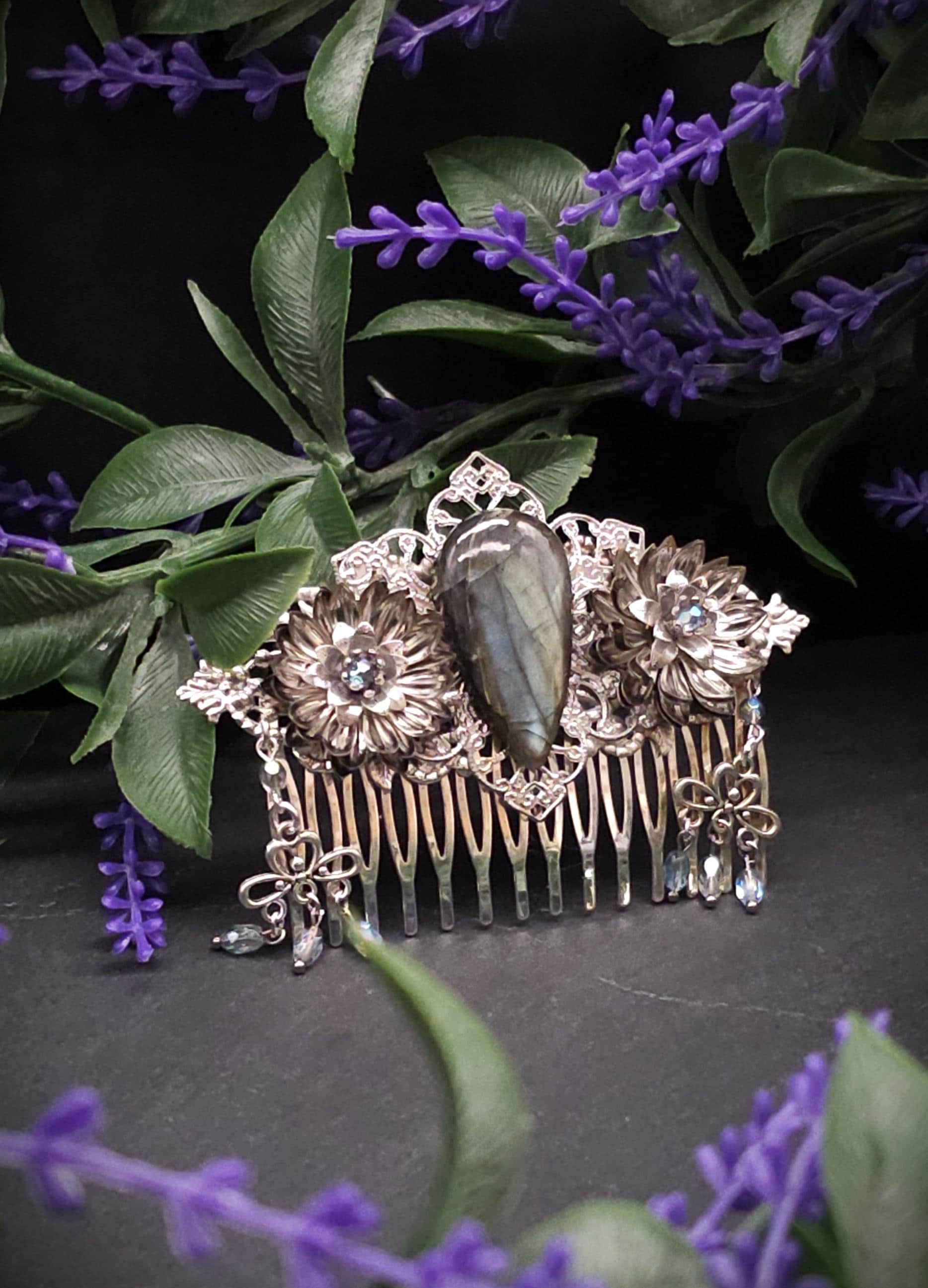 Dekorativer Haarkamm mit Labradorit, Fantasy & Vintage Kopfschmuck