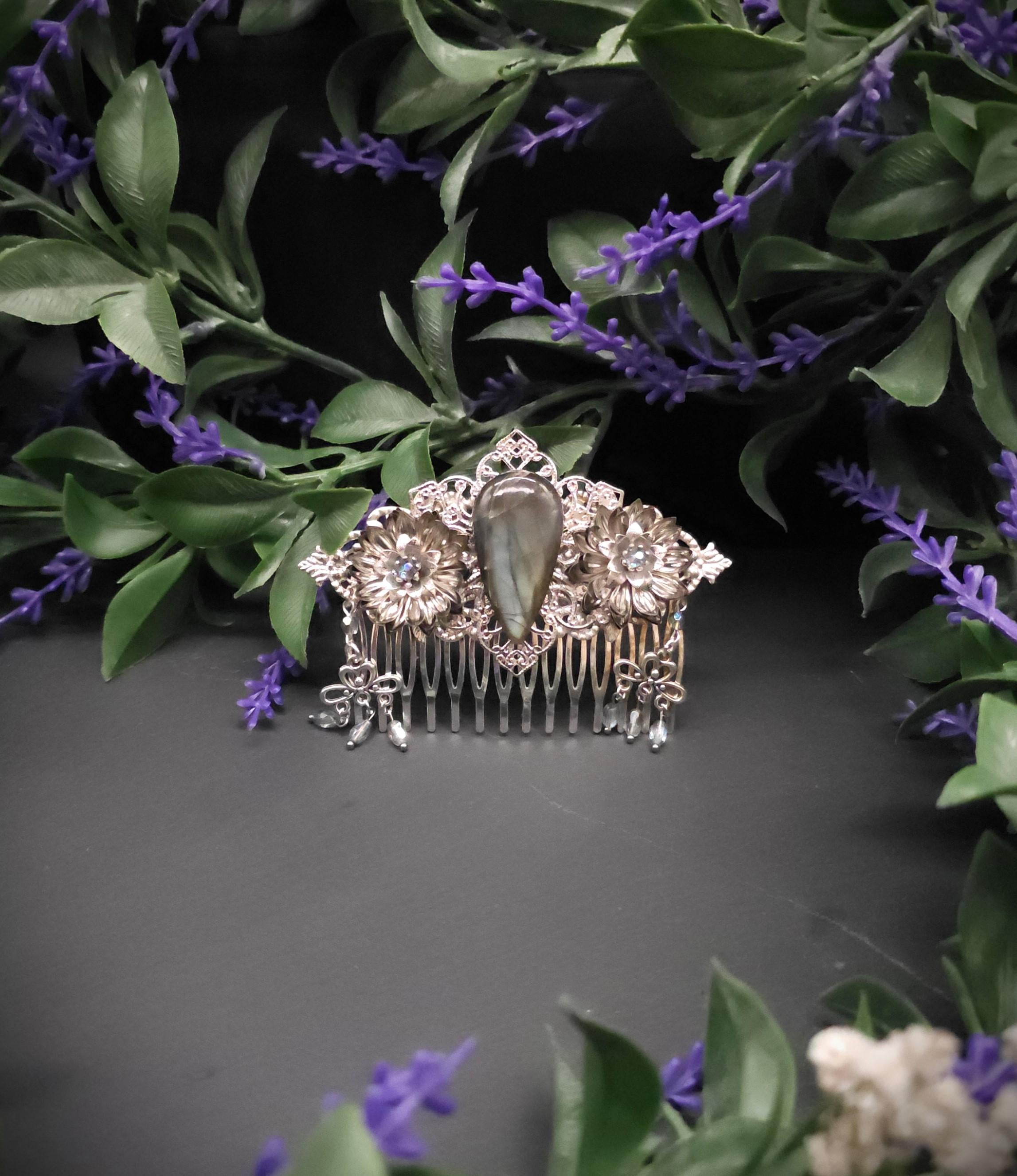 Dekorativer Haarkamm mit Labradorit, Fantasy & Vintage Kopfschmuck