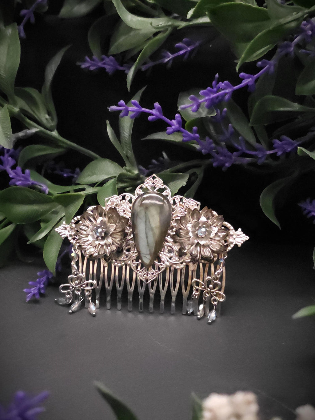 Dekorativer Haarkamm mit Labradorit, Fantasy & Vintage Kopfschmuck
