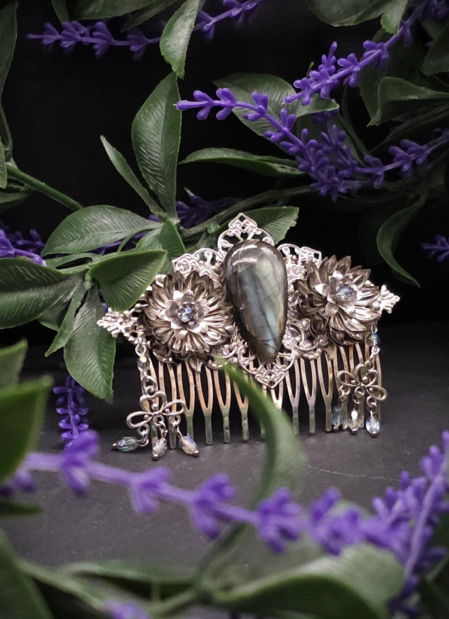 Dekorativer Haarkamm mit Labradorit, Fantasy & Vintage Kopfschmuck