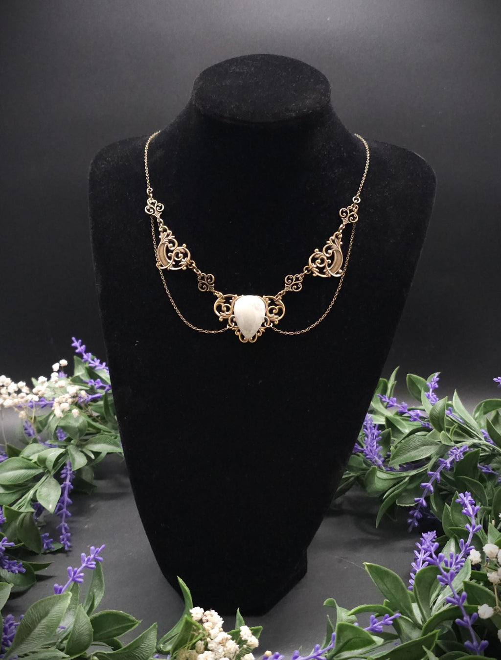Art Nouveau Mondstein Halskette ~ filigrane Mond Kette ~ Jugendstil Collier ~ Größenverstellbar ~