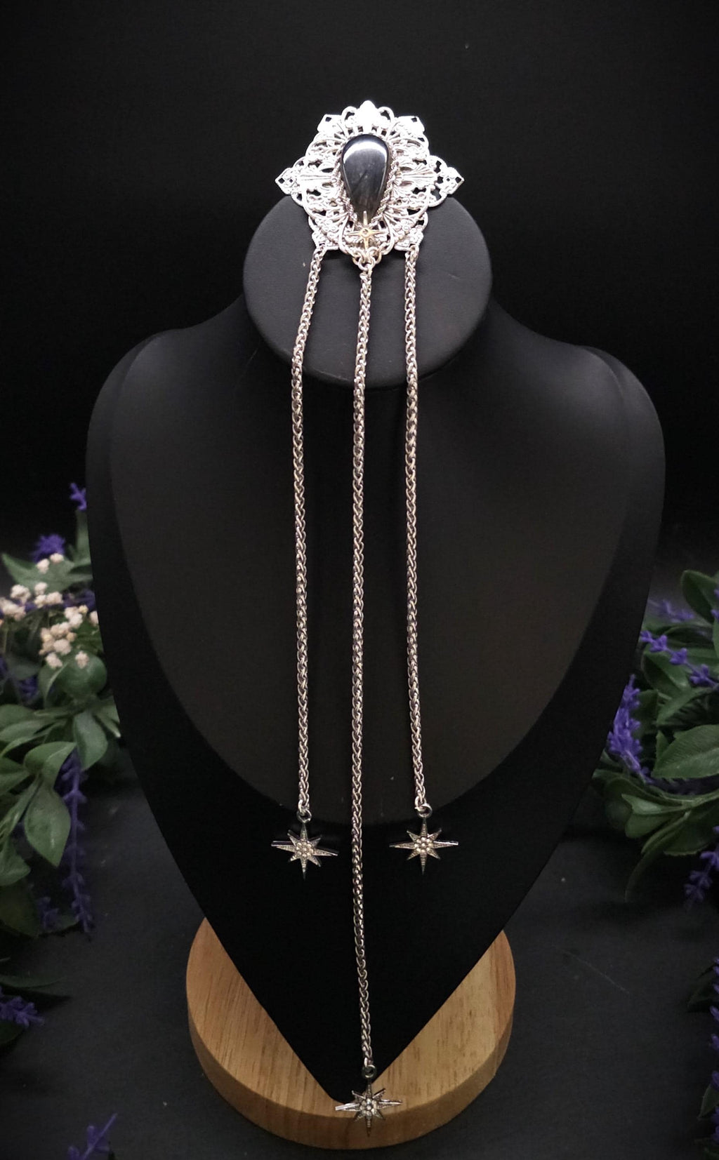 Fantasy Brosche mit Labradorit und Sternenketten ~ Art Nouveau Gewandschmuck ~ Mittelalter Brosche ~ Celestial Accessoire