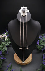 Fantasy Brosche mit Labradorit und Sternenketten ~ Art Nouveau Gewandschmuck ~ Mittelalter Brosche ~ Celestial Accessoire
