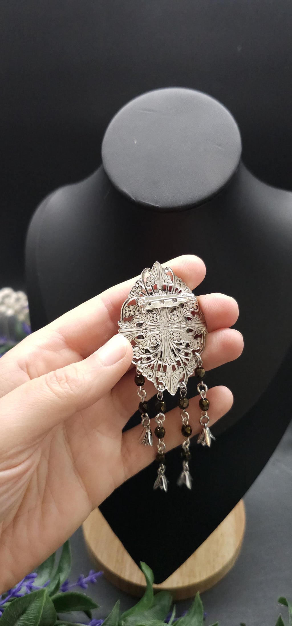 Art Nouveau Brosche mit Labradorit ~ Elfen Schmuck ~ Fantasy Gewandbrosche ~ Mittelalter Accessoire ~ Naturstein Brosche