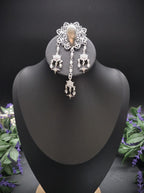 Labradorit Zirkonia Brosche ~ Art Nouveau Gewandschmuck ~ Fantasy Brosche mit Sternenanhängern ~ LARP Accessoire
