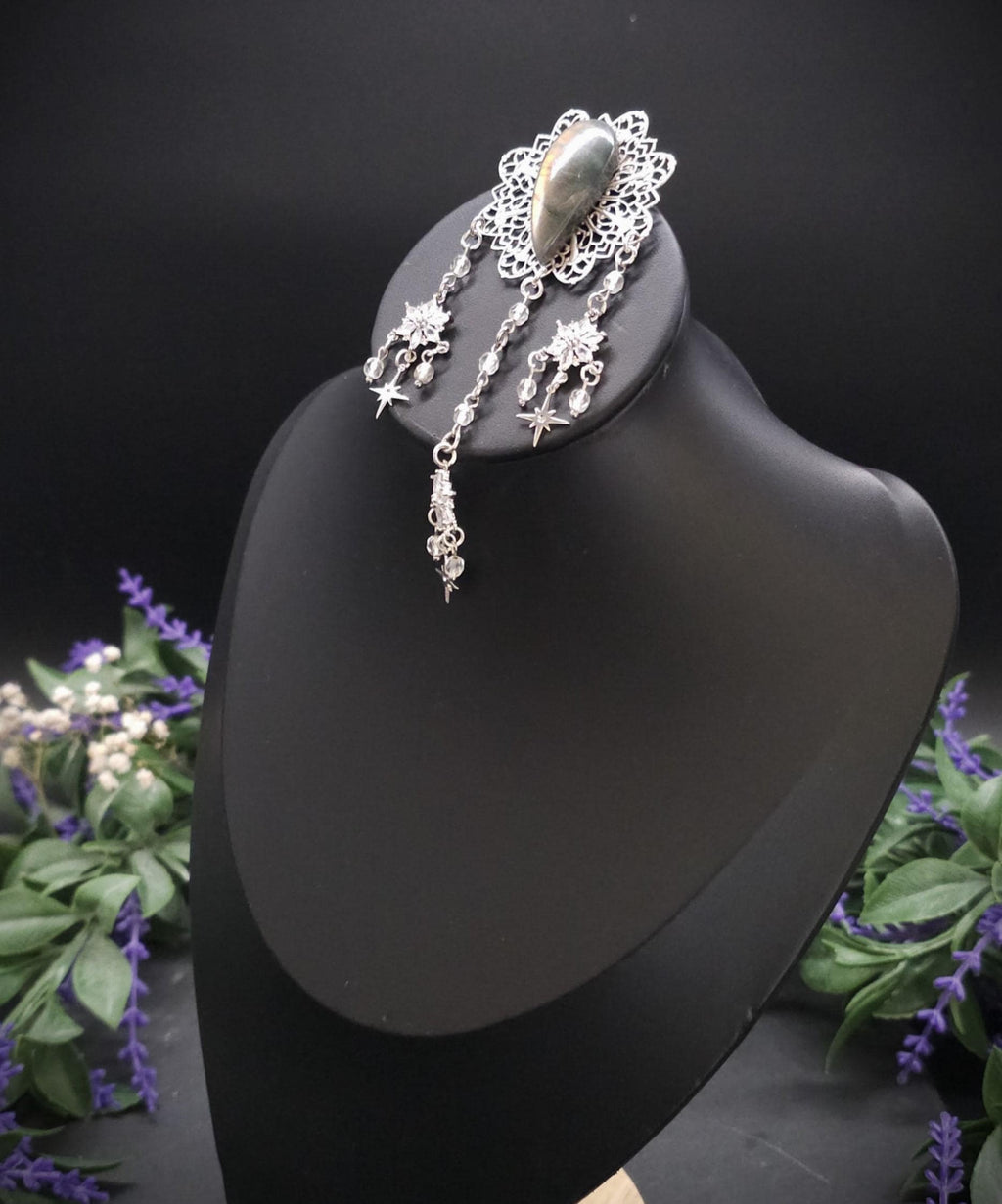 Labradorit Zirkonia Brosche ~ Art Nouveau Gewandschmuck ~ Fantasy Brosche mit Sternenanhängern ~ LARP Accessoire