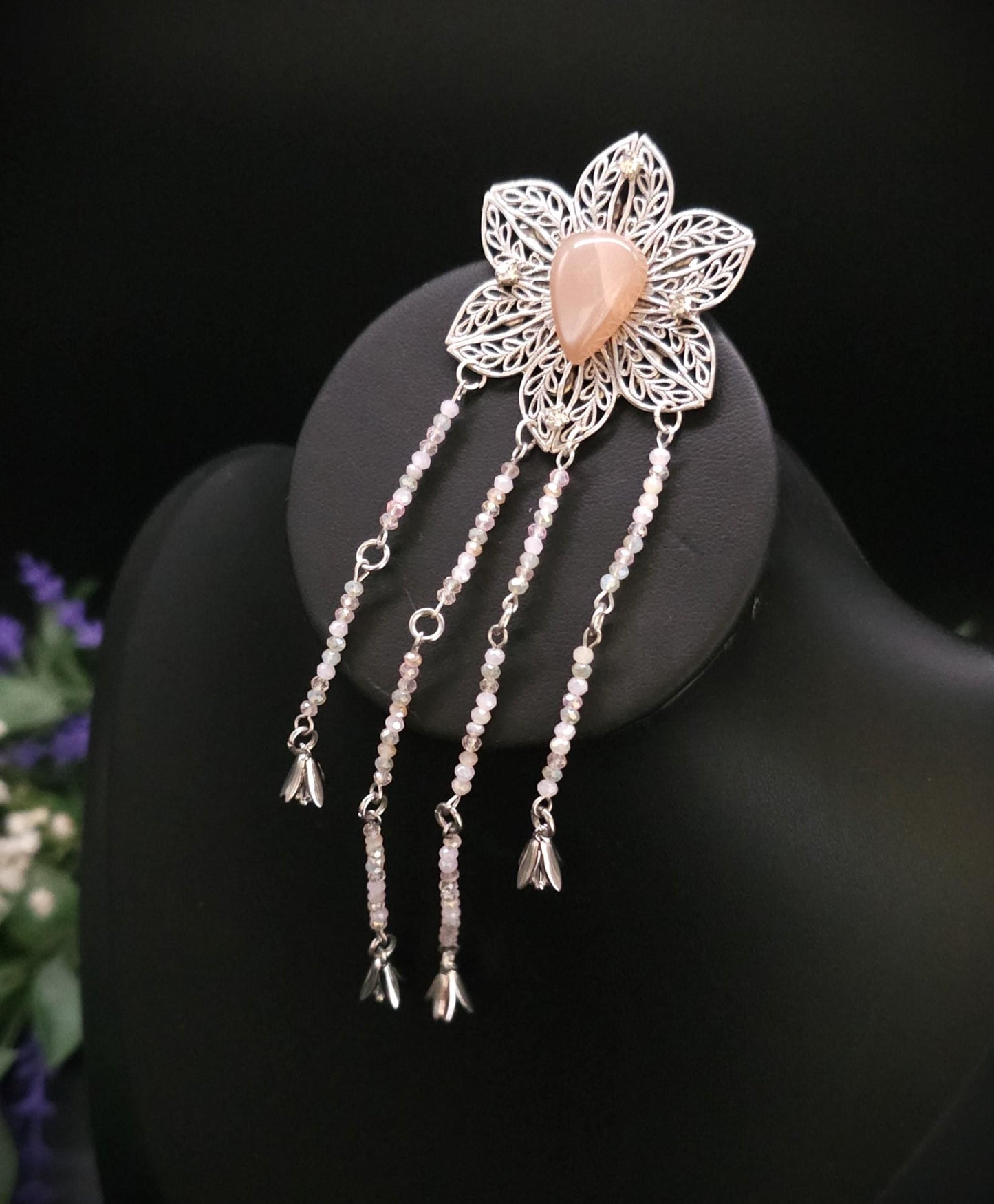 Pfirsich Mondstein Brosche ~ Art Nouveau–Blüten Pin ~ Elfen Schmuck ~ Fantasy Gewandschmuck ~ LARP Accessoire