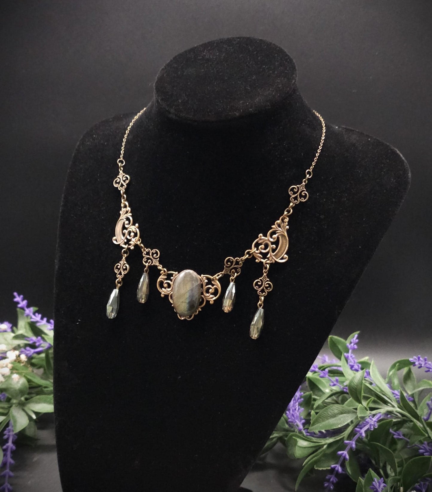 Art Nouveau Labradorit Halskette Bronze ~ Fantasy Collier mit facettierten Tropfen ~ Elfen Schmuck ~ Größenverstellbar