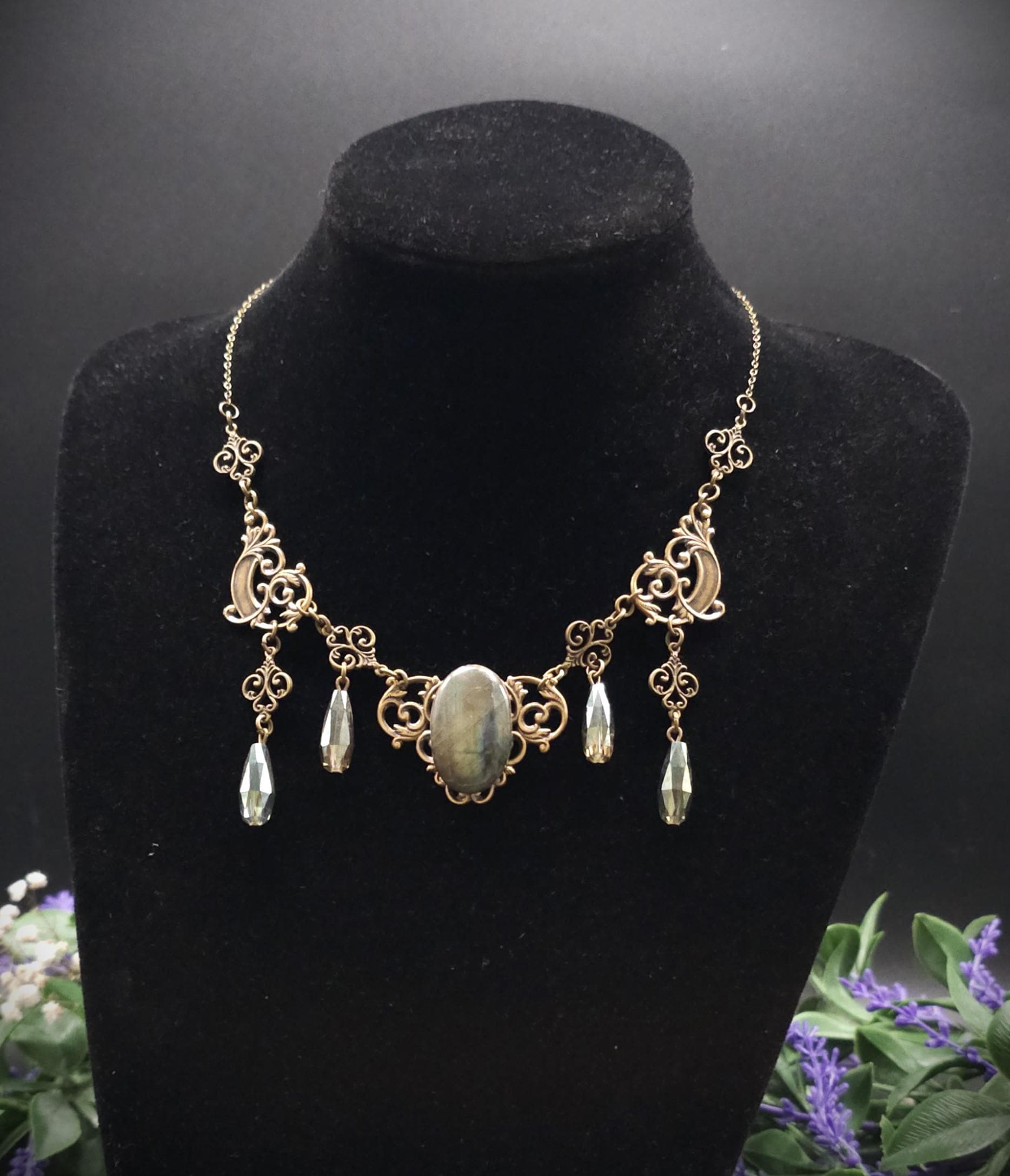 Art Nouveau Labradorit Halskette Bronze ~ Fantasy Collier mit facettierten Tropfen ~ Elfen Schmuck ~ Größenverstellbar