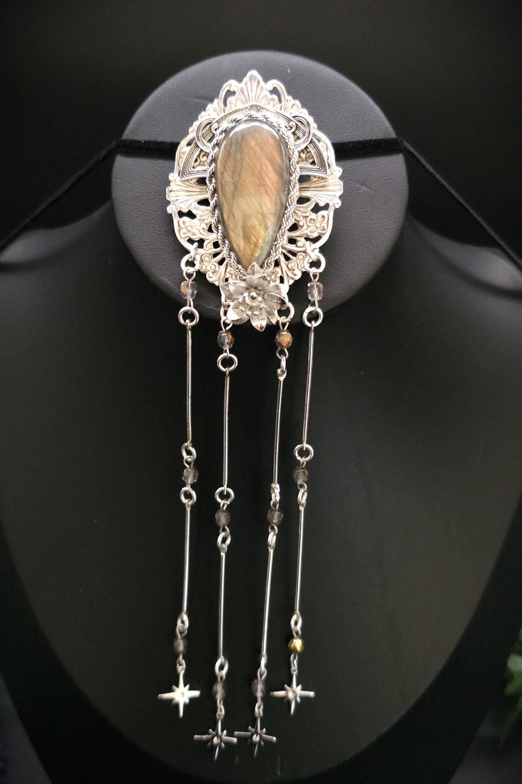 Art Nouveau Brosche mit Labradorit ~ Fantasy Schmuck ~ Elfen Brosche ~ LARP Accessoire