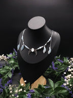 Edelstahl Mond Halskette ~ Opalith Perlen Collier ~ Elfen Fantasy Schmuck ~ Halbmond Kopfschmuck ~ Größenverstellbar
