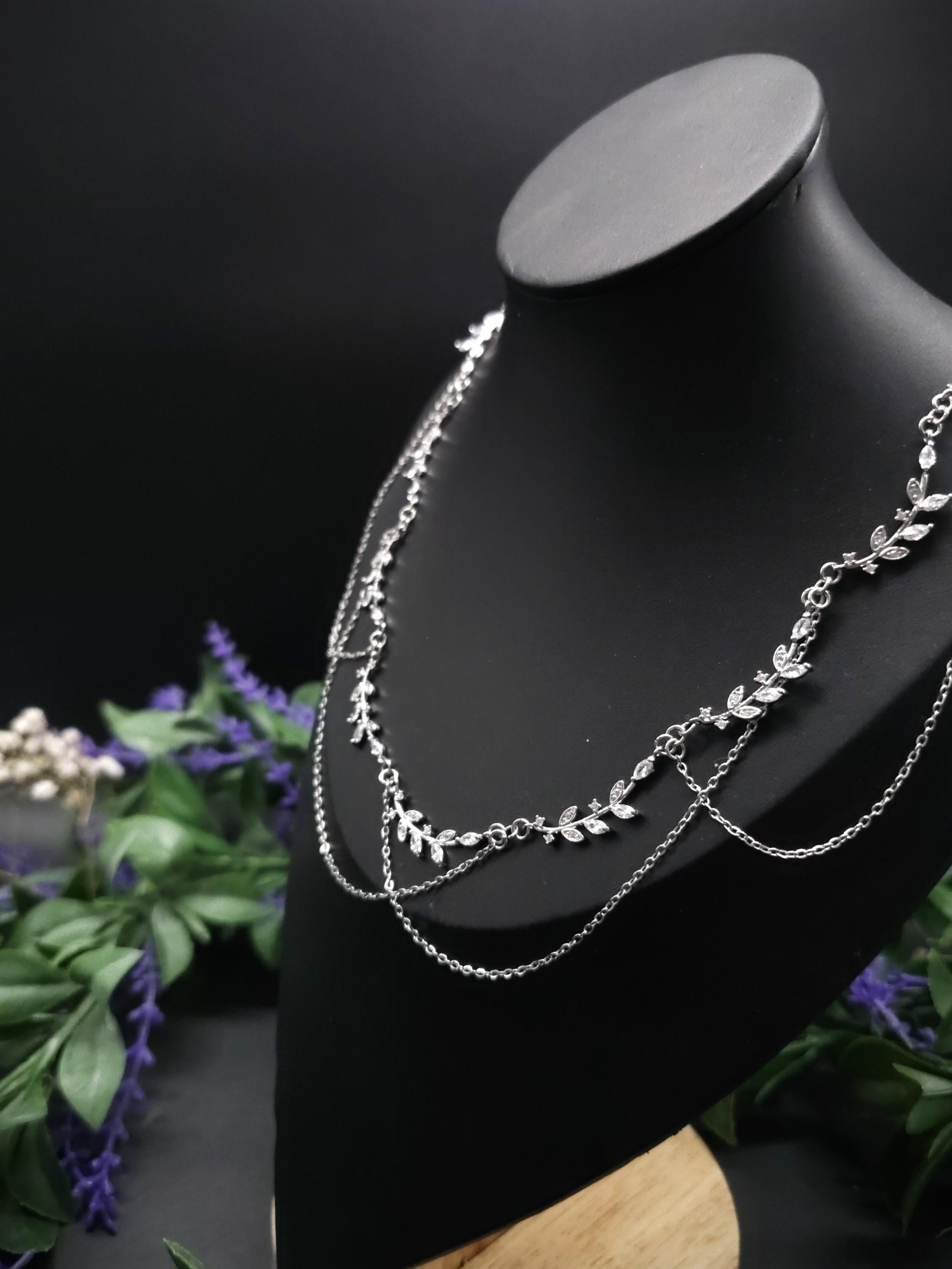 Braut Halskette mit Zirkonia ~ Größenverstellbares Collier aus Edelstahl ~ filigrane Zweige ~ Fantasy Schmuck