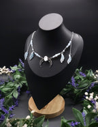 Edelstahl Mond Halskette ~ Opalith Perlen Collier ~ Elfen Fantasy Schmuck ~ Halbmond Kopfschmuck ~ Größenverstellbar