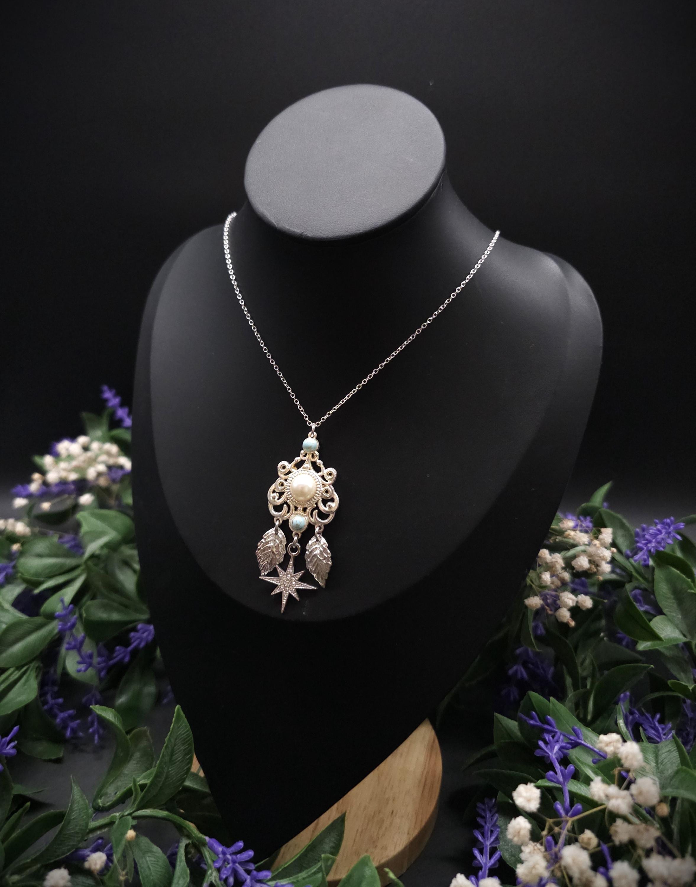 Fantasy Halskette mit Perlen Cabochon & Türkis ~ Edelstahl Kette ~ Elbenschmuck