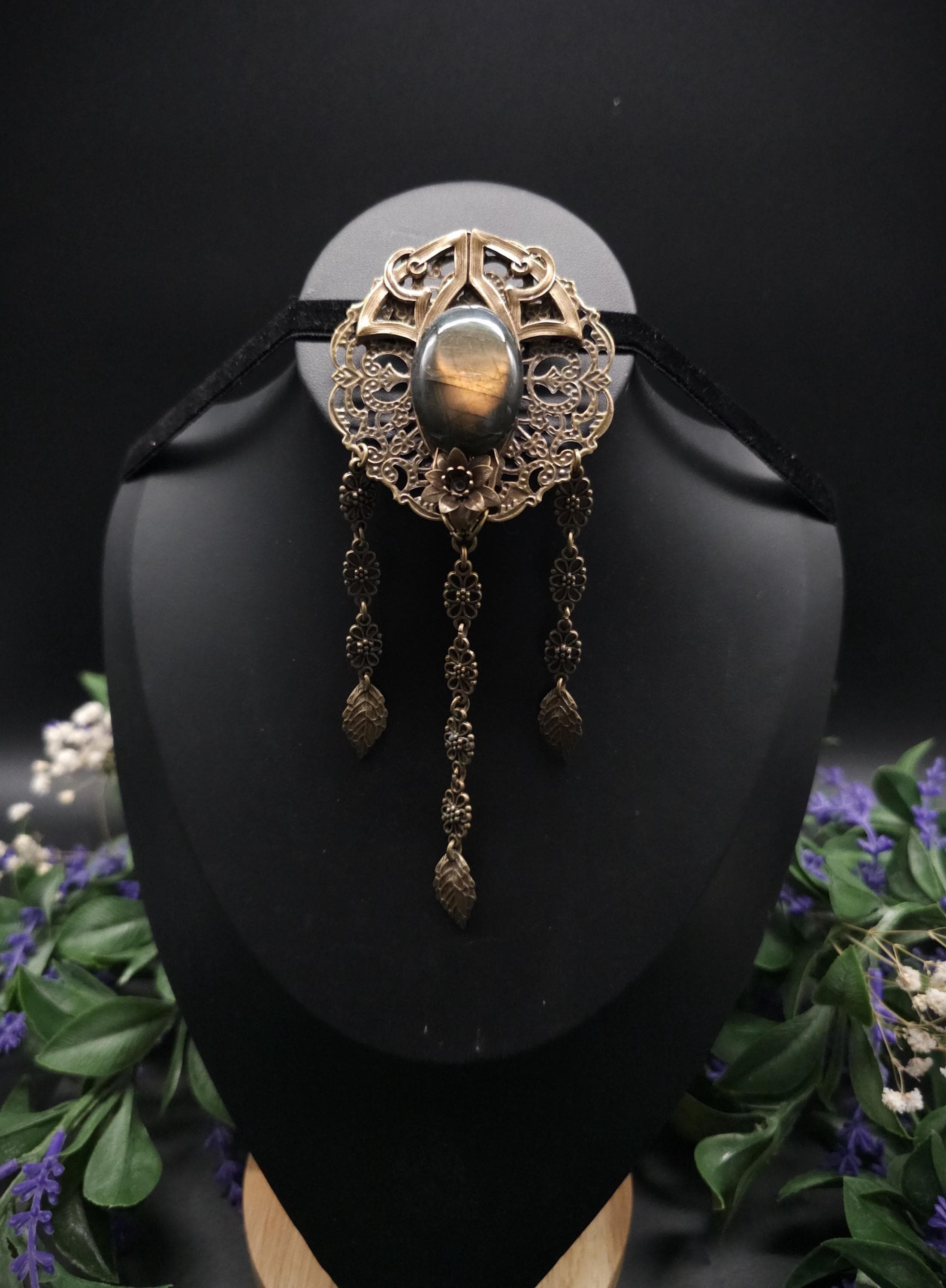 Bronzefarbene Fantasy Brosche ~ Handgefertigter Art Nouveau Pin mit Labradorit ~ Elbenschmuck ~ Elfen Accessoire
