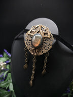 Bronzefarbene Fantasy Brosche ~ Handgefertigter Art Nouveau Pin mit Labradorit ~ Elbenschmuck ~ Elfen Accessoire