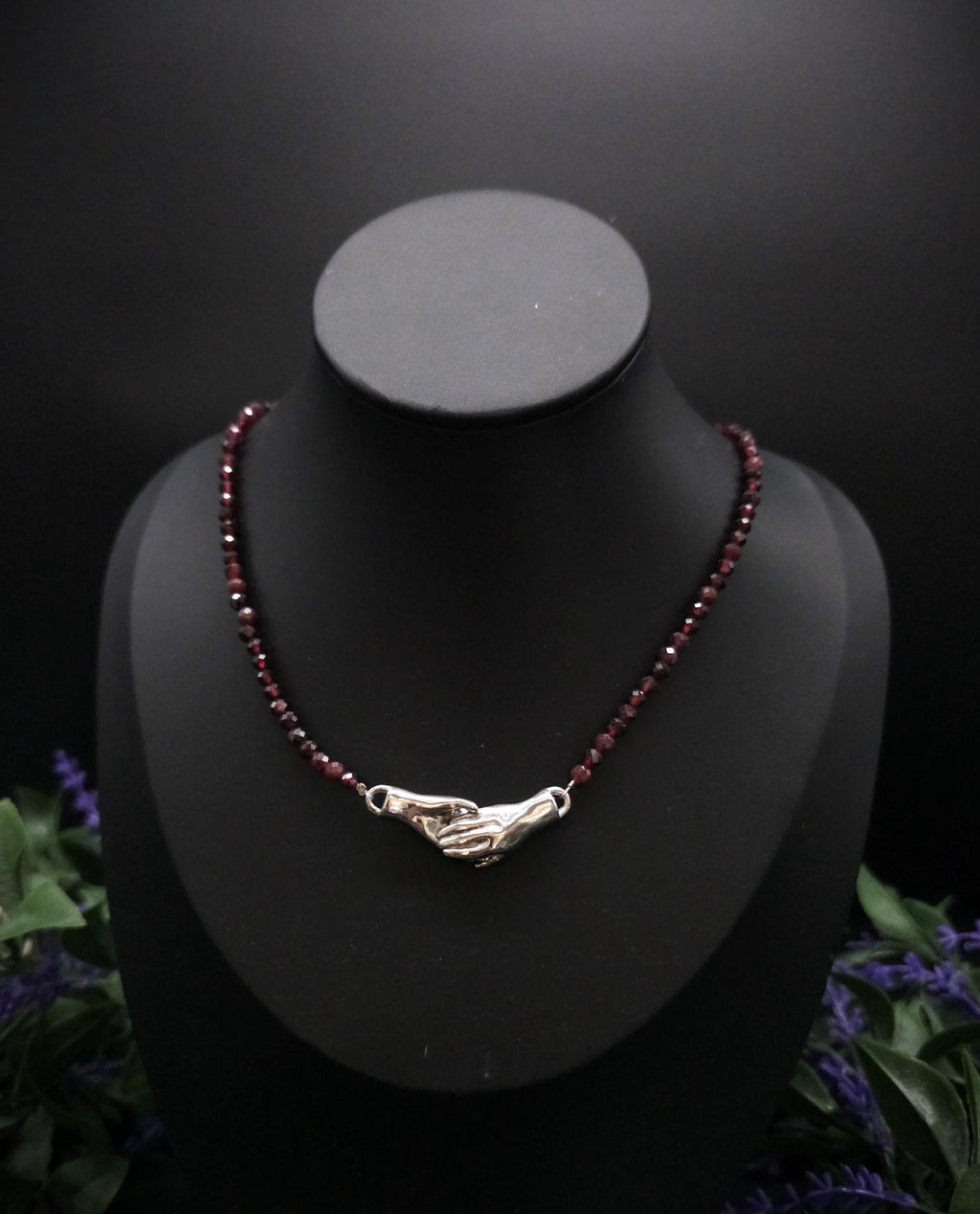 Magnetic Hand Choker ~ Farbauswahl ~ Garnet Necklace ~ Gothic Jewelry ~ Victorian Necklace ~ Alternative Bride