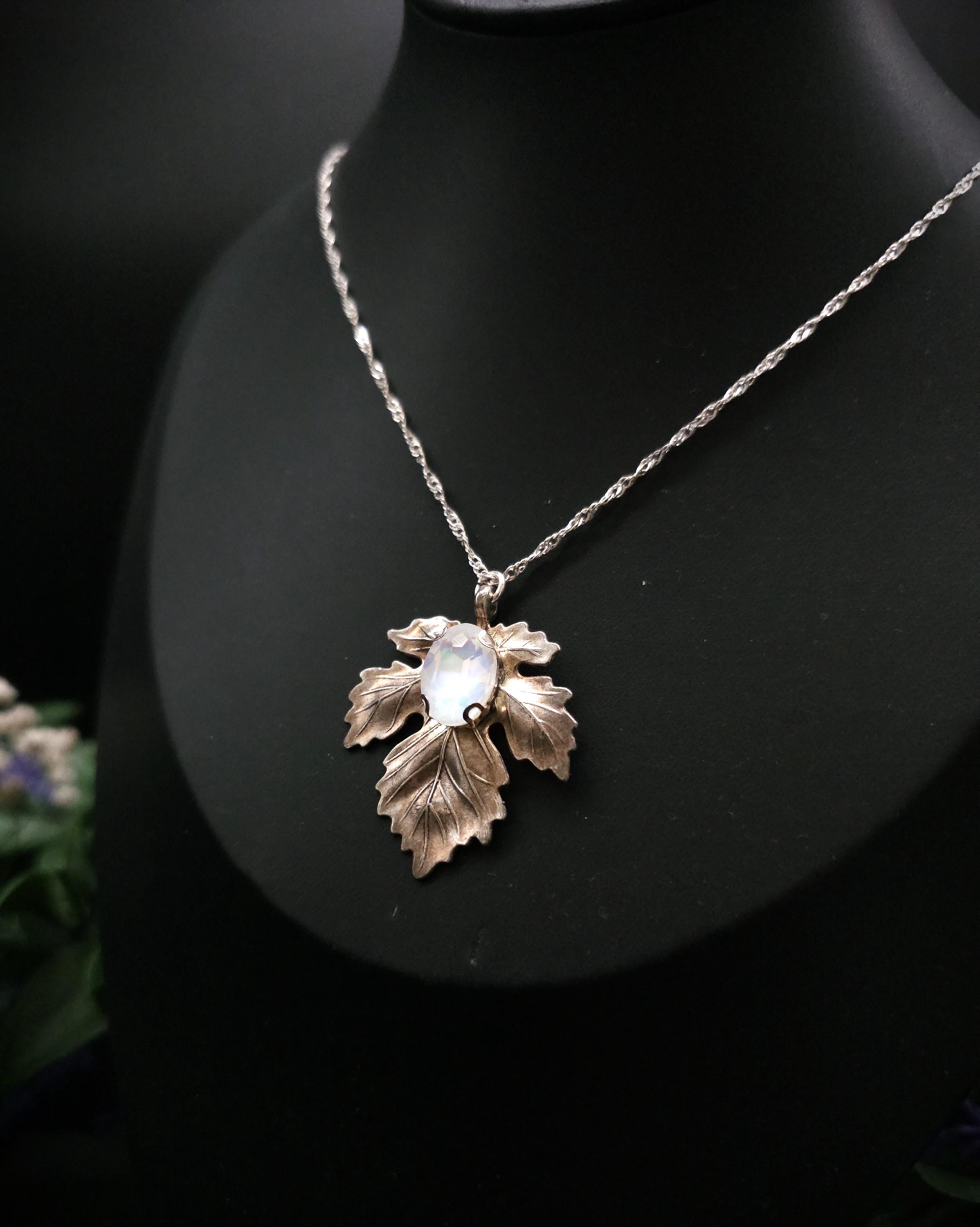 Opalith Blattkette ~ Art Nouveau Halskette ~ Efeu Anhänger ~ Fantasy Schmuck ~ Woodland Hochzeit ~ 925 Silber Kette