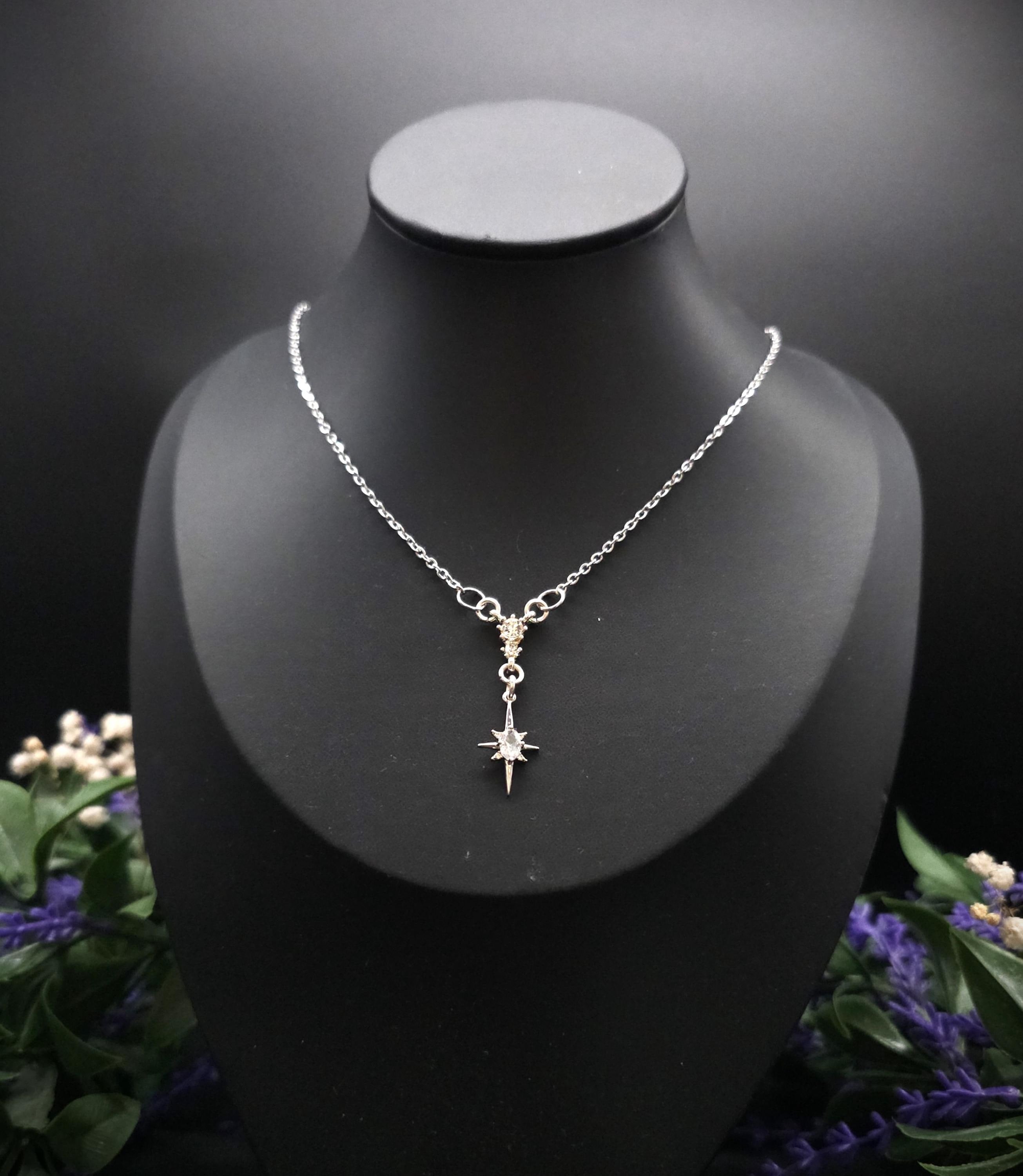 Sternen Halskette~ North Star Pendant ~ Edelstahl und Zirkonia ~ Celestial Jewelry ~ Adjustable Necklace