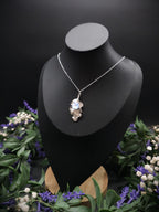 Eichenblatt Halskette mit Opalith ~ Natur Schmuck ~ Fantasy Schmuck ~ Art Nouveau Anhänger ~ Geschenk für sie