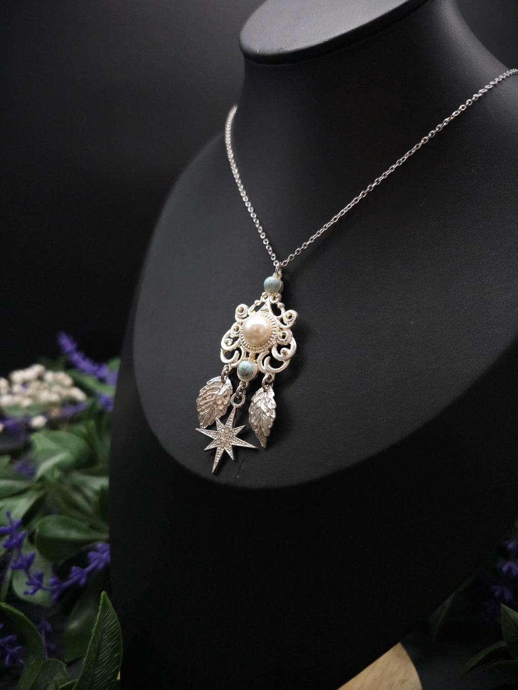 Fantasy Halskette mit Perlen Cabochon & Türkis ~ Edelstahl Kette ~ Elbenschmuck