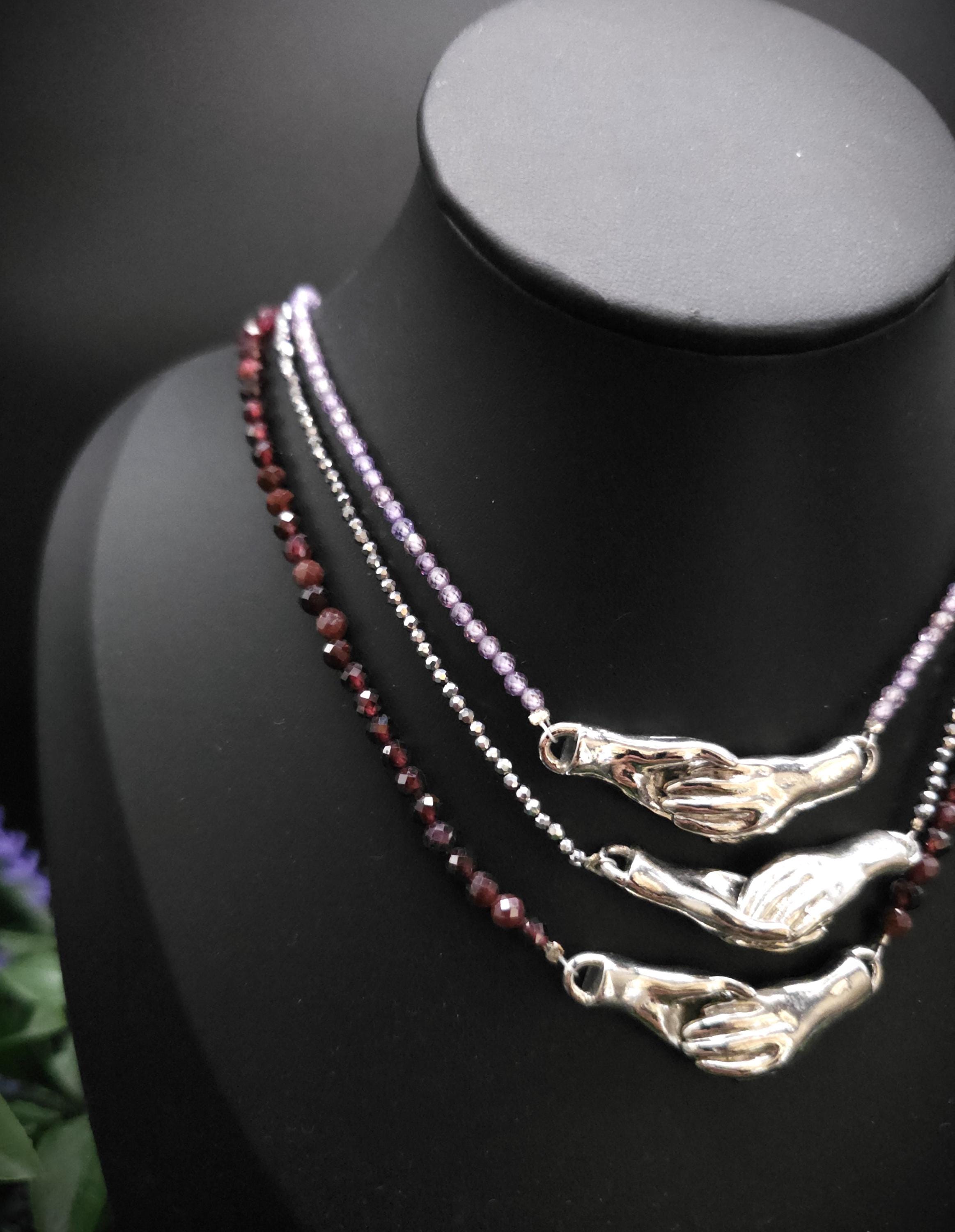 Magnetic Hand Choker ~ Farbauswahl ~ Garnet Necklace ~ Gothic Jewelry ~ Victorian Necklace ~ Alternative Bride