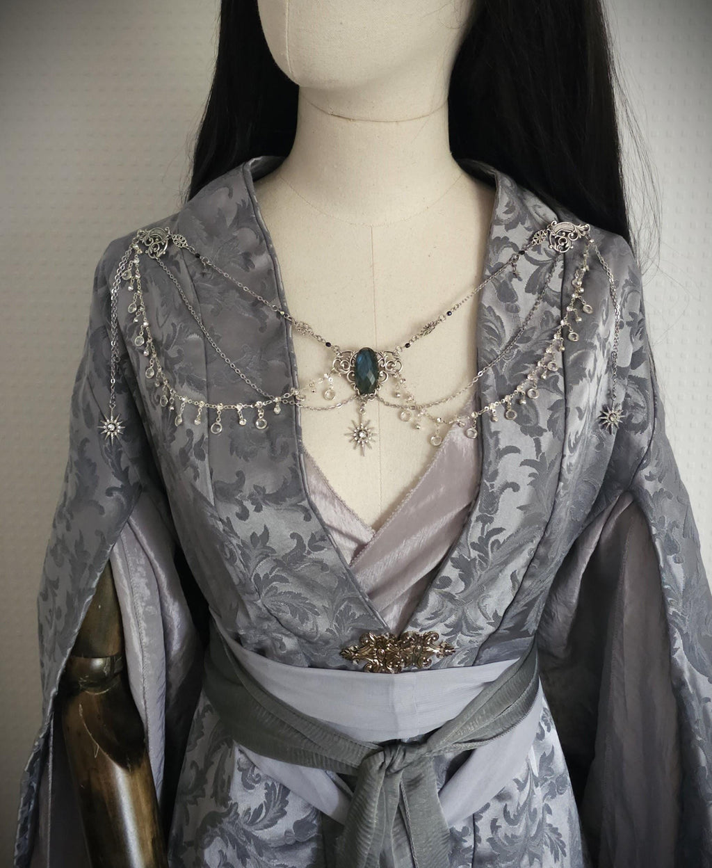 Labradorit Brosche ~ Ausschnittschmuck Silber ~ Elfischer Fantasy Schmuck ~ Schulterkette