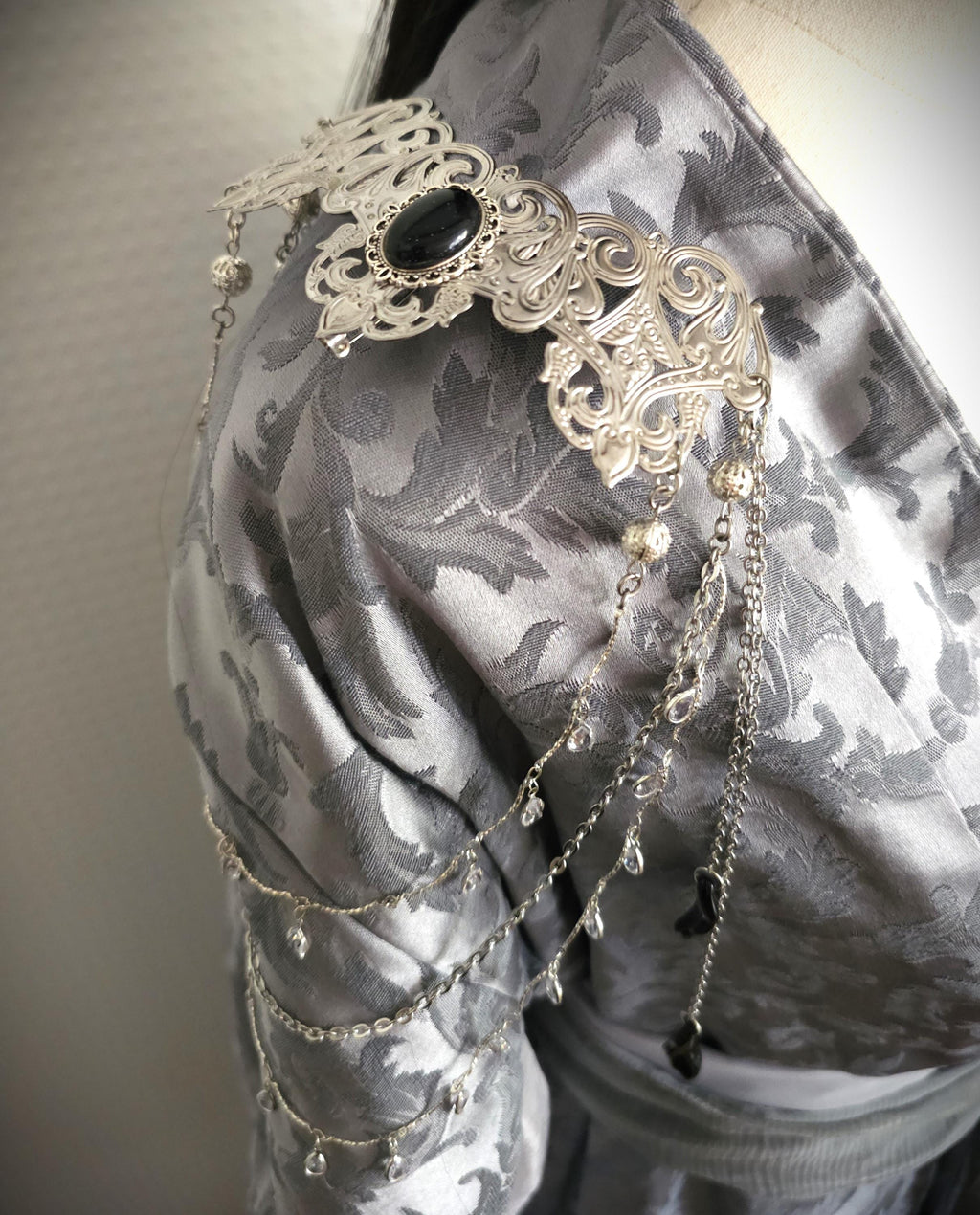 Broschen Paar ~ Kostüm Accessoire ~Pin Brosche Schalnadel ~ Hochzeits-Schmuck