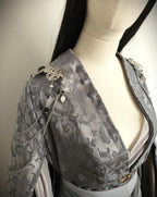 Schulterbroschen mit Blaufluss ~ Gothic Fantasy Schulterschmuck ~ Kostüm- und Braut Accessoire